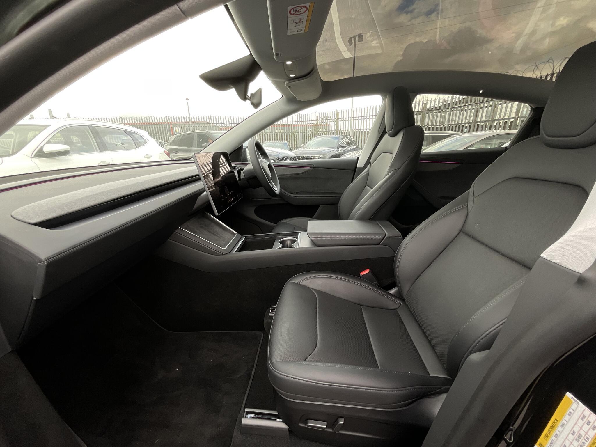 Tesla Model Y - Image 18