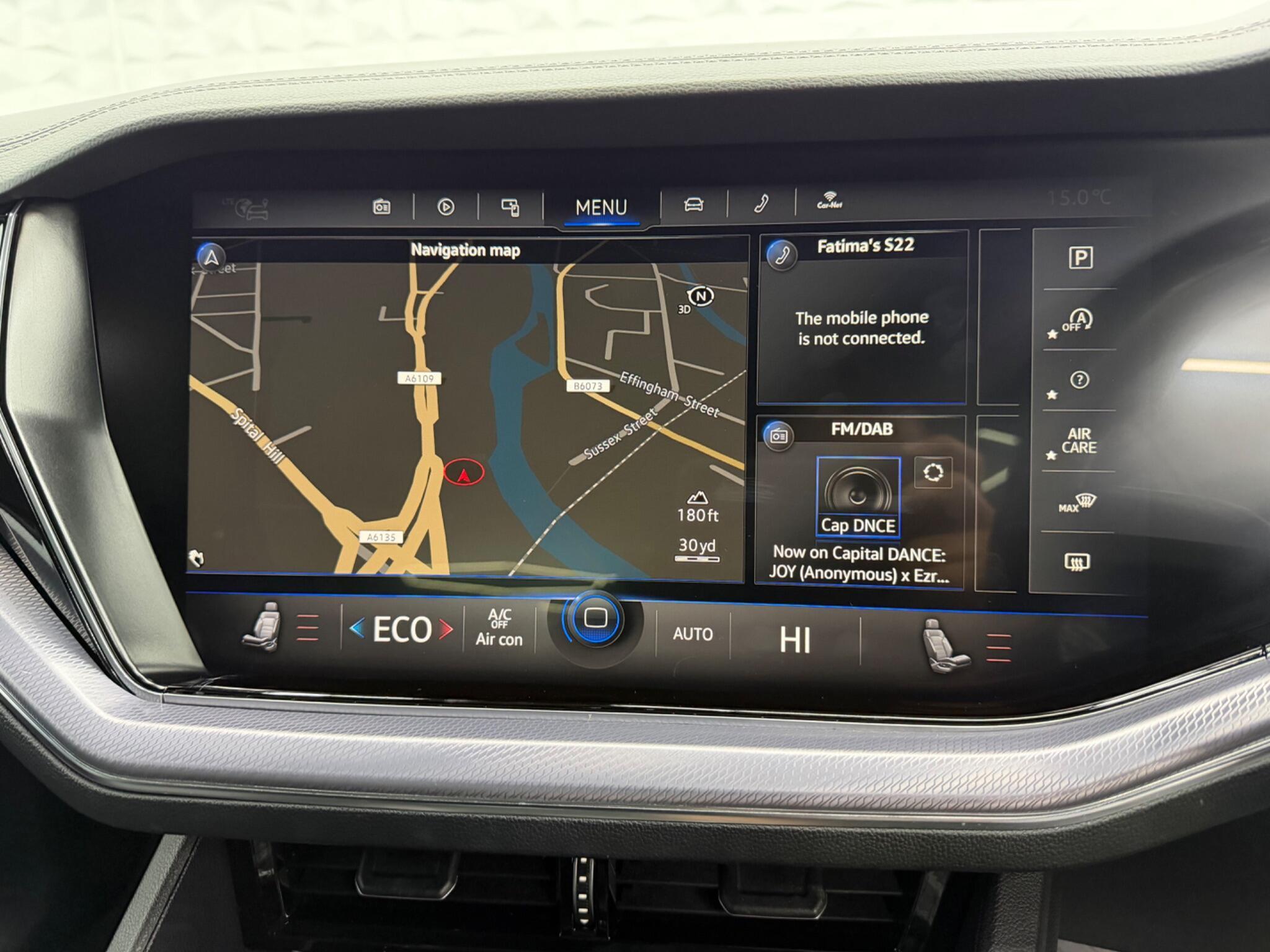 Volkswagen Touareg - Image 28