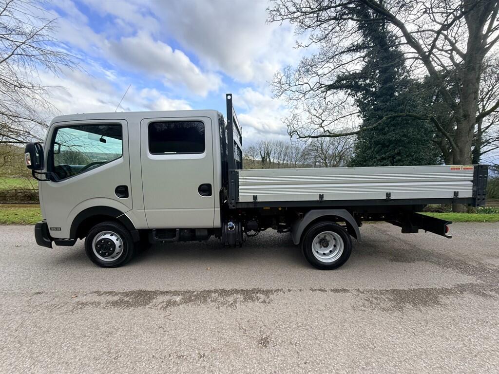 Nissan NT400 Cabstar - Image 10