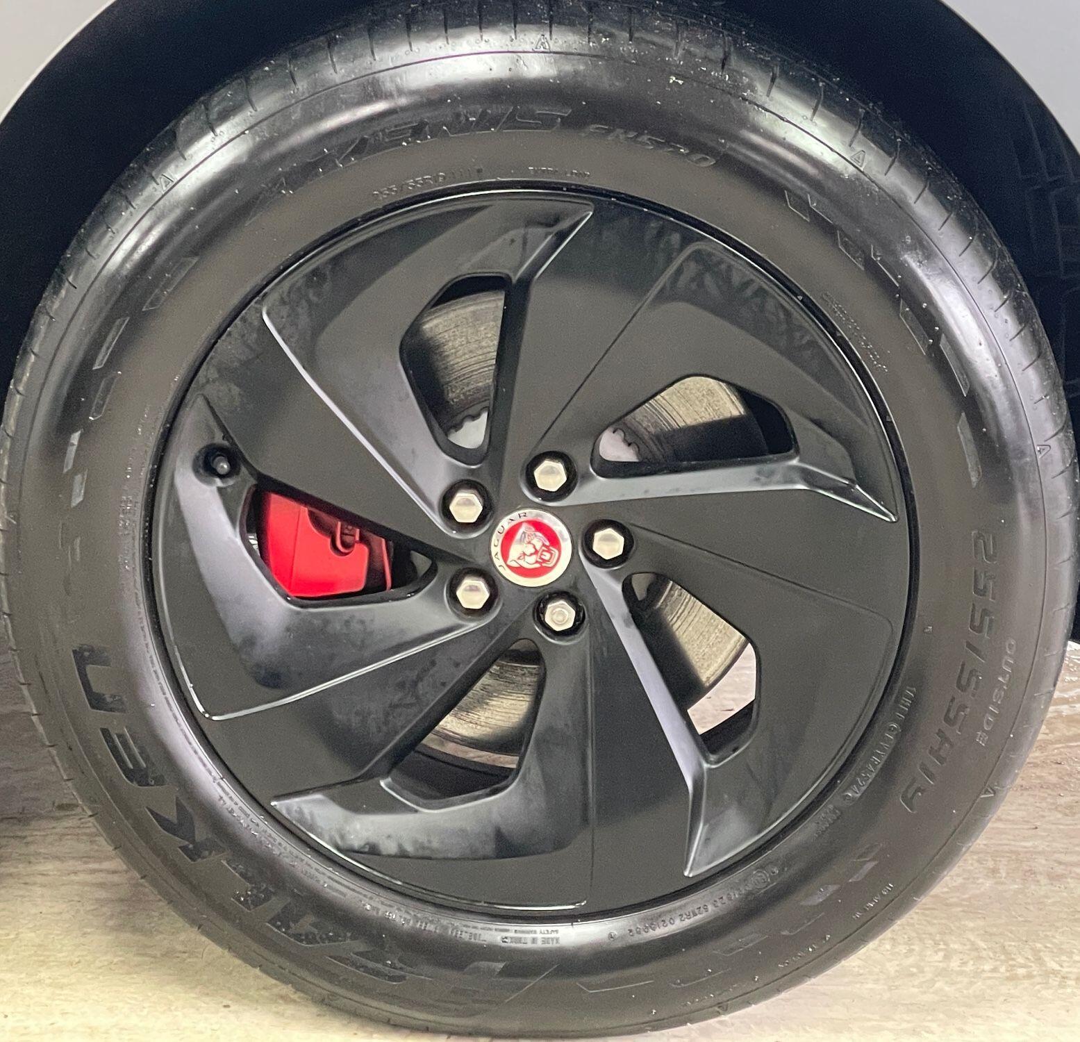 Jaguar F-Pace - Image 16