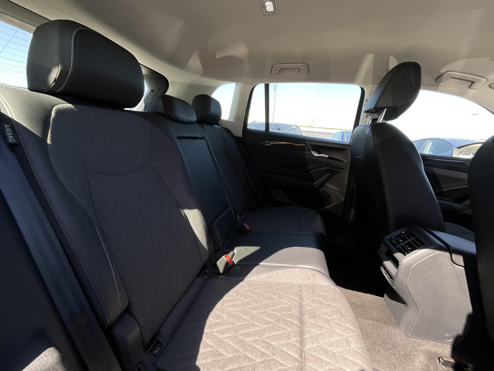 Volkswagen Tiguan - Image 7