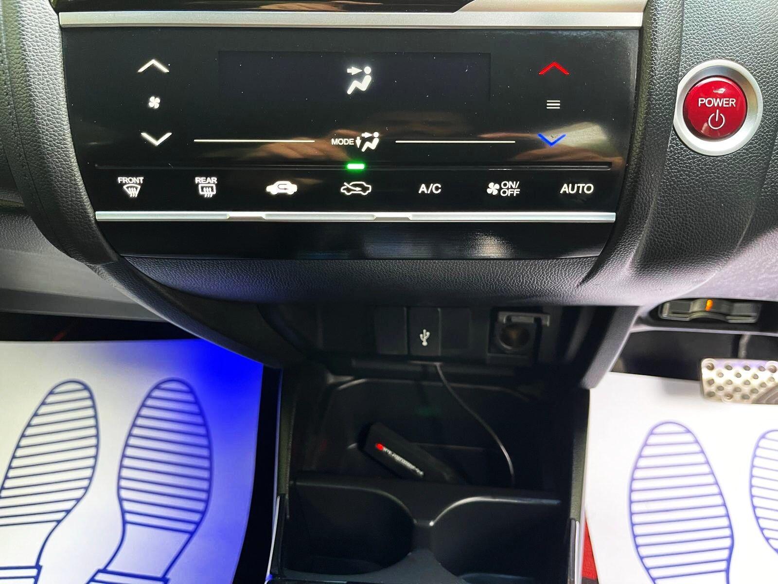 Honda FIT - Image 46