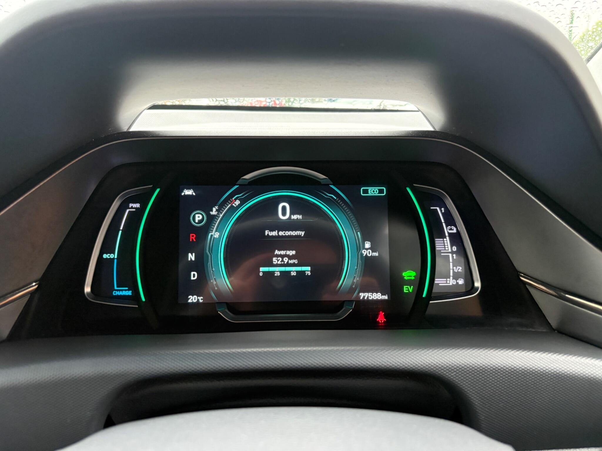 Hyundai Ioniq - Image 17