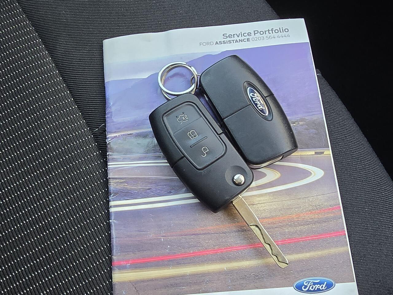 Ford B-Max - Image 17