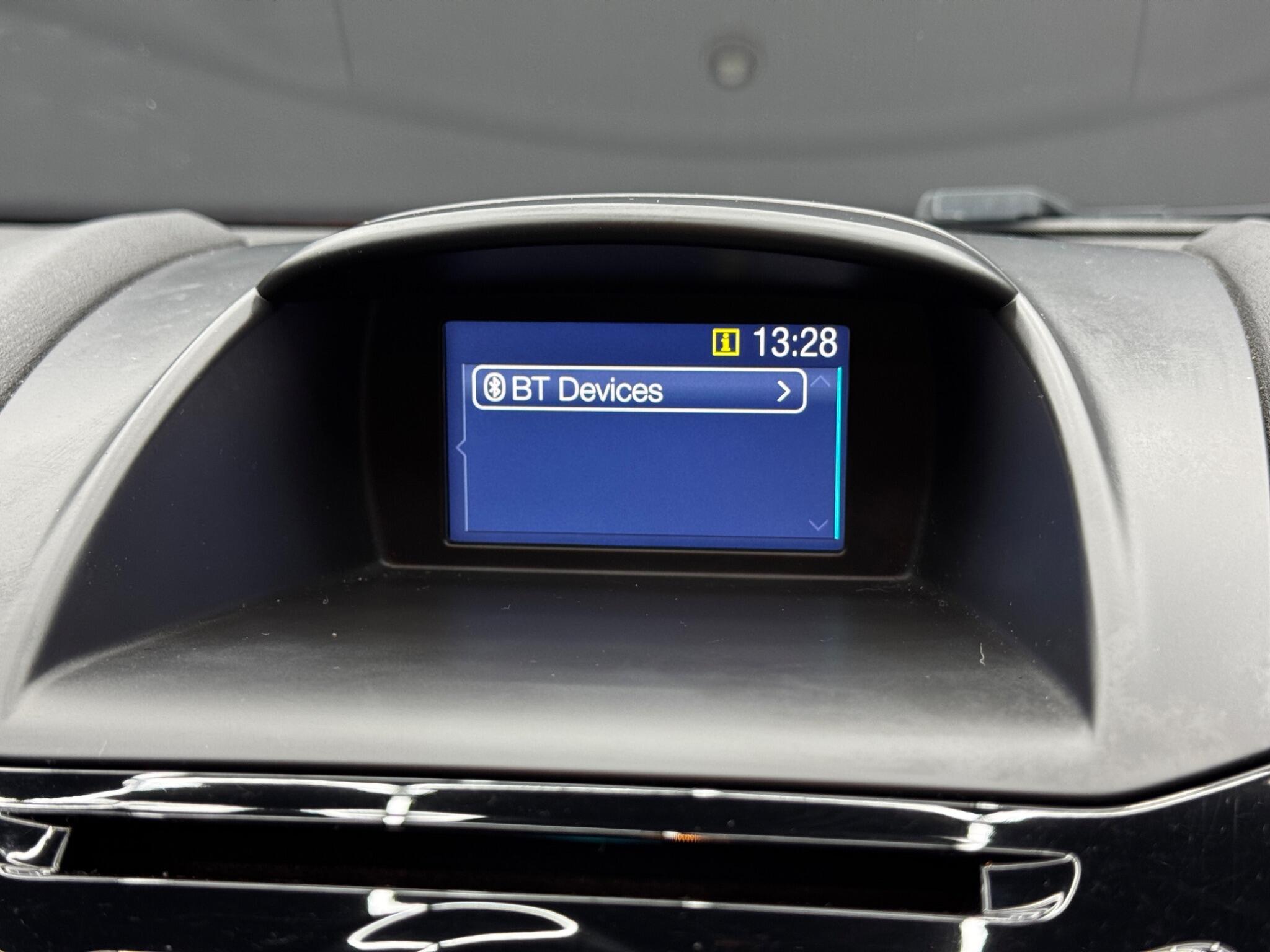 Ford Fiesta - Image 35