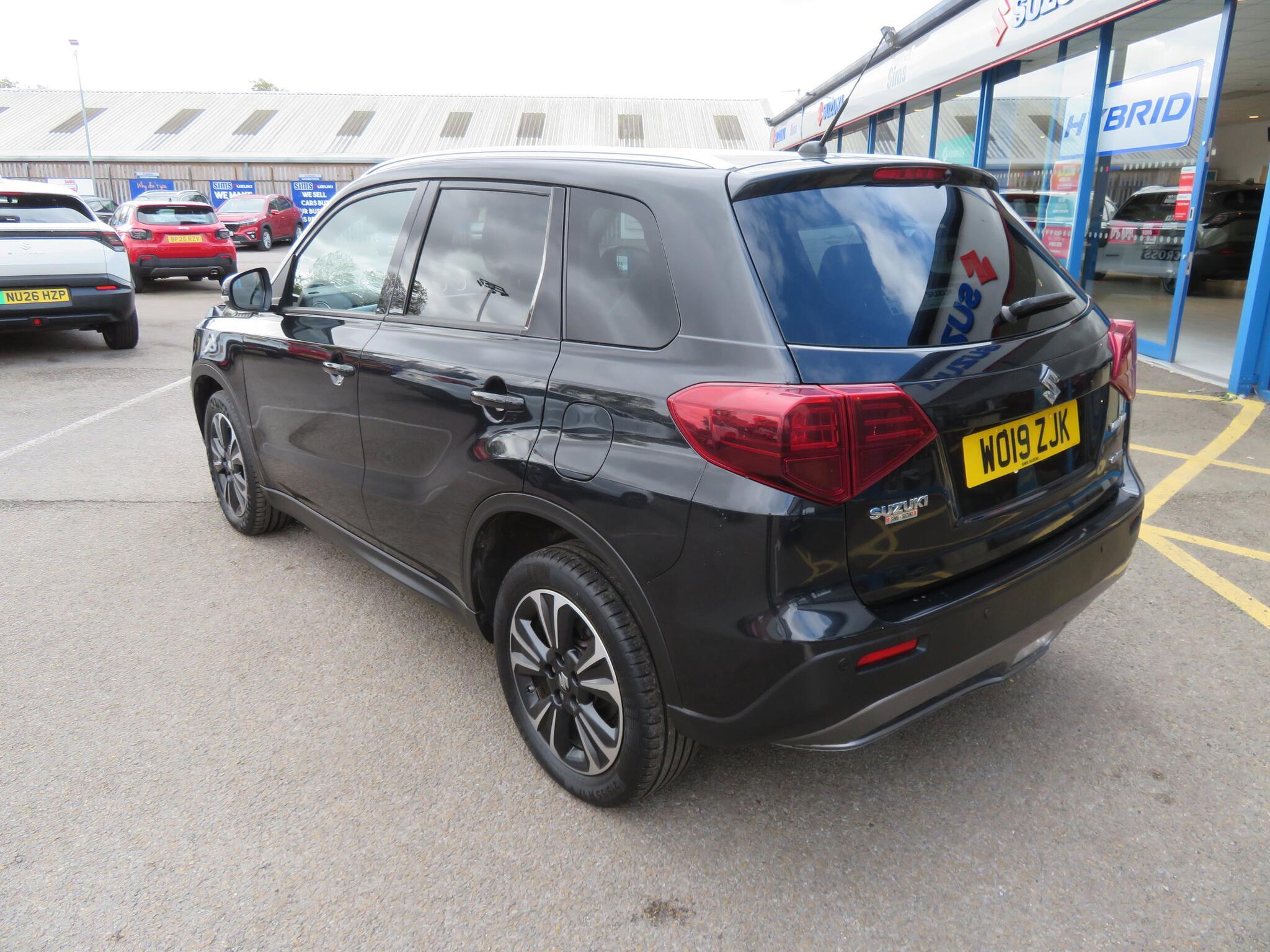 Suzuki Vitara - Image 6