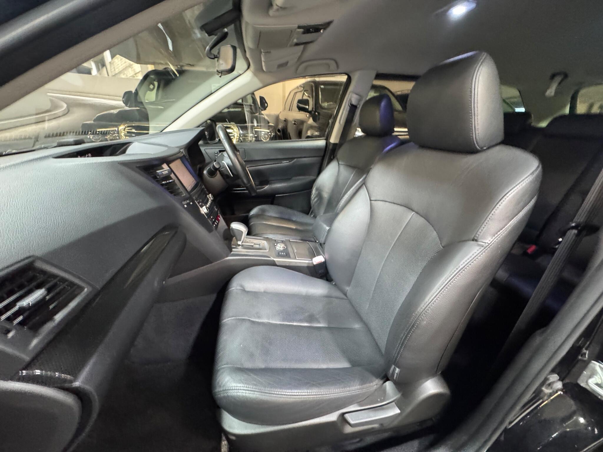 Subaru Legacy - Image 5