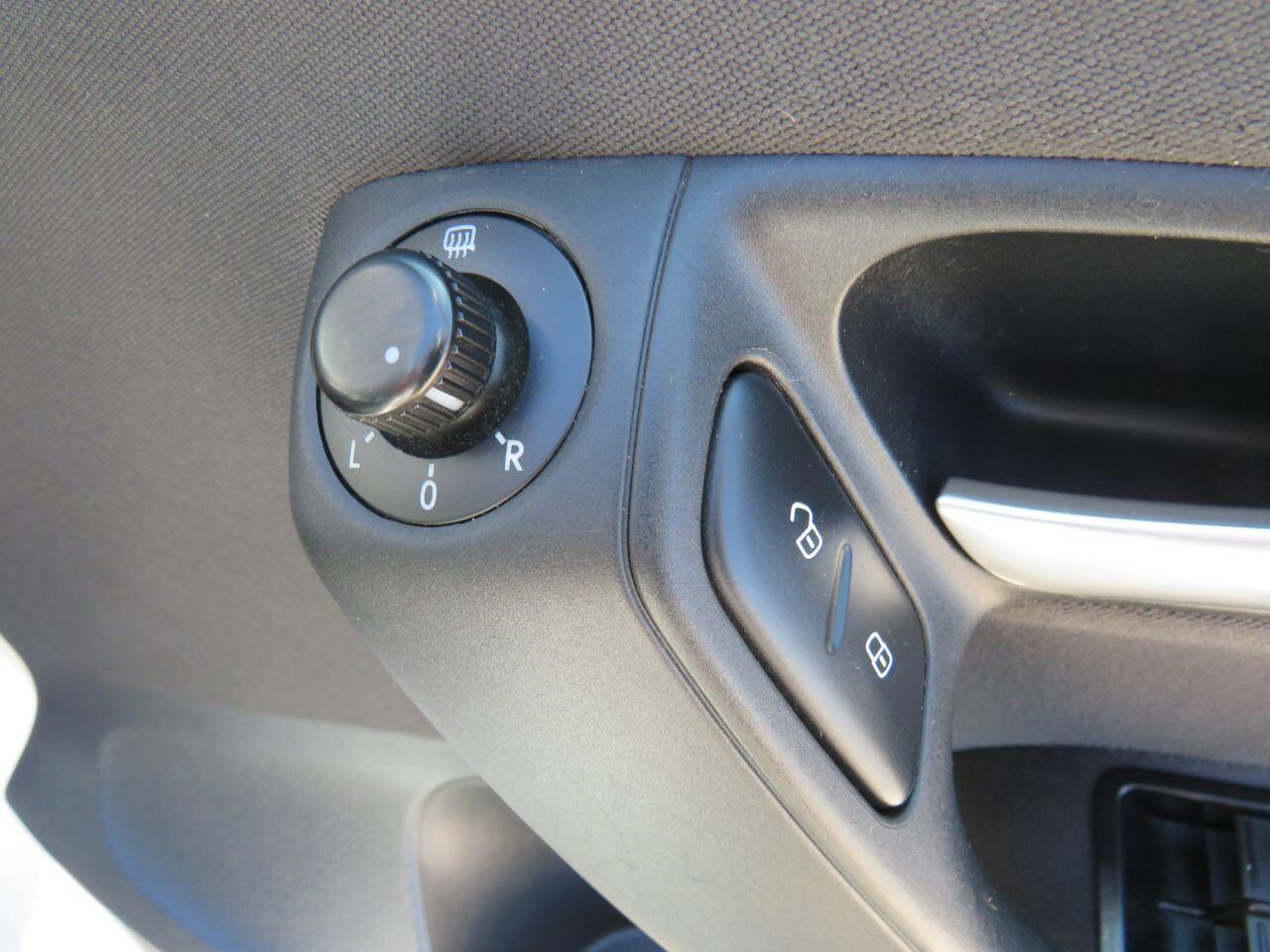 Volkswagen Polo - Image 19