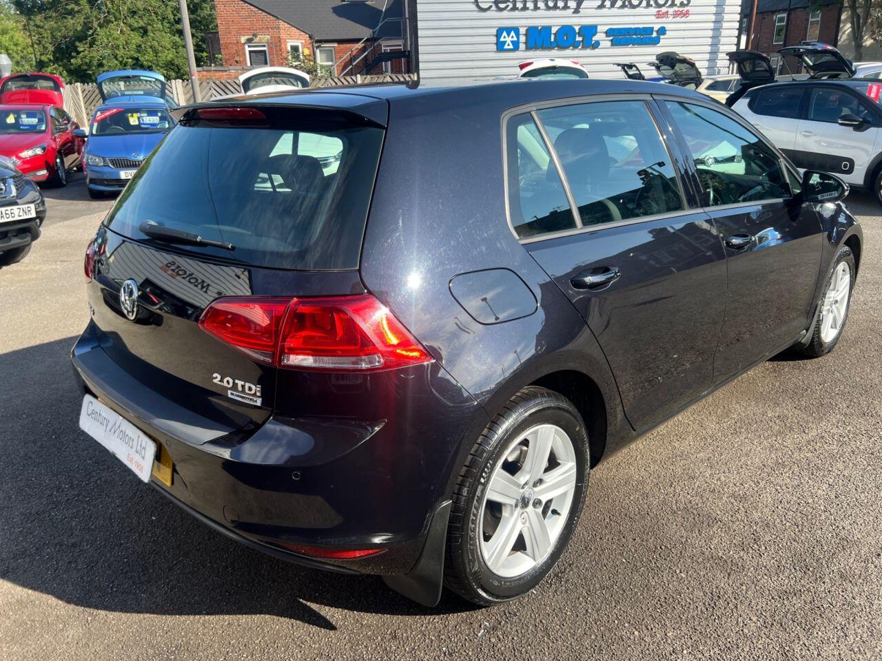 Volkswagen Golf - Image 7