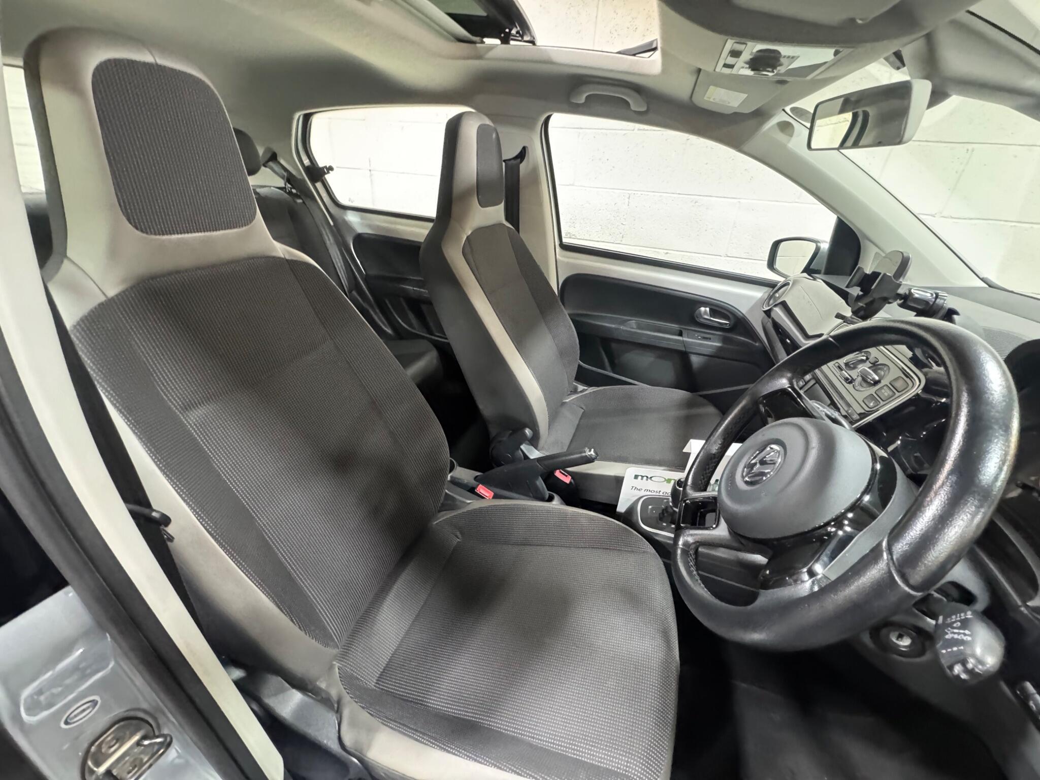 Volkswagen up! - Image 7