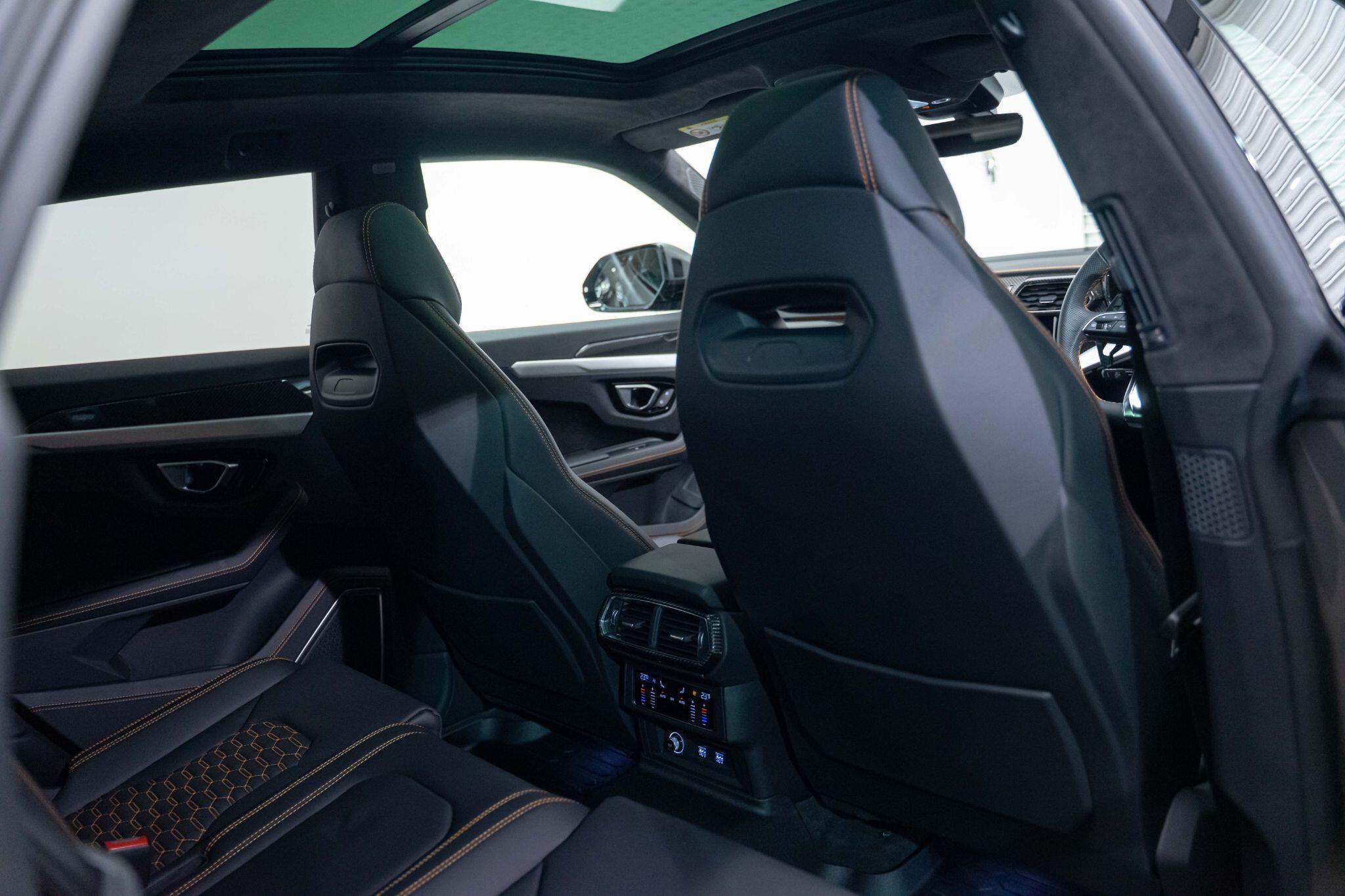 Lamborghini Urus - Image 37