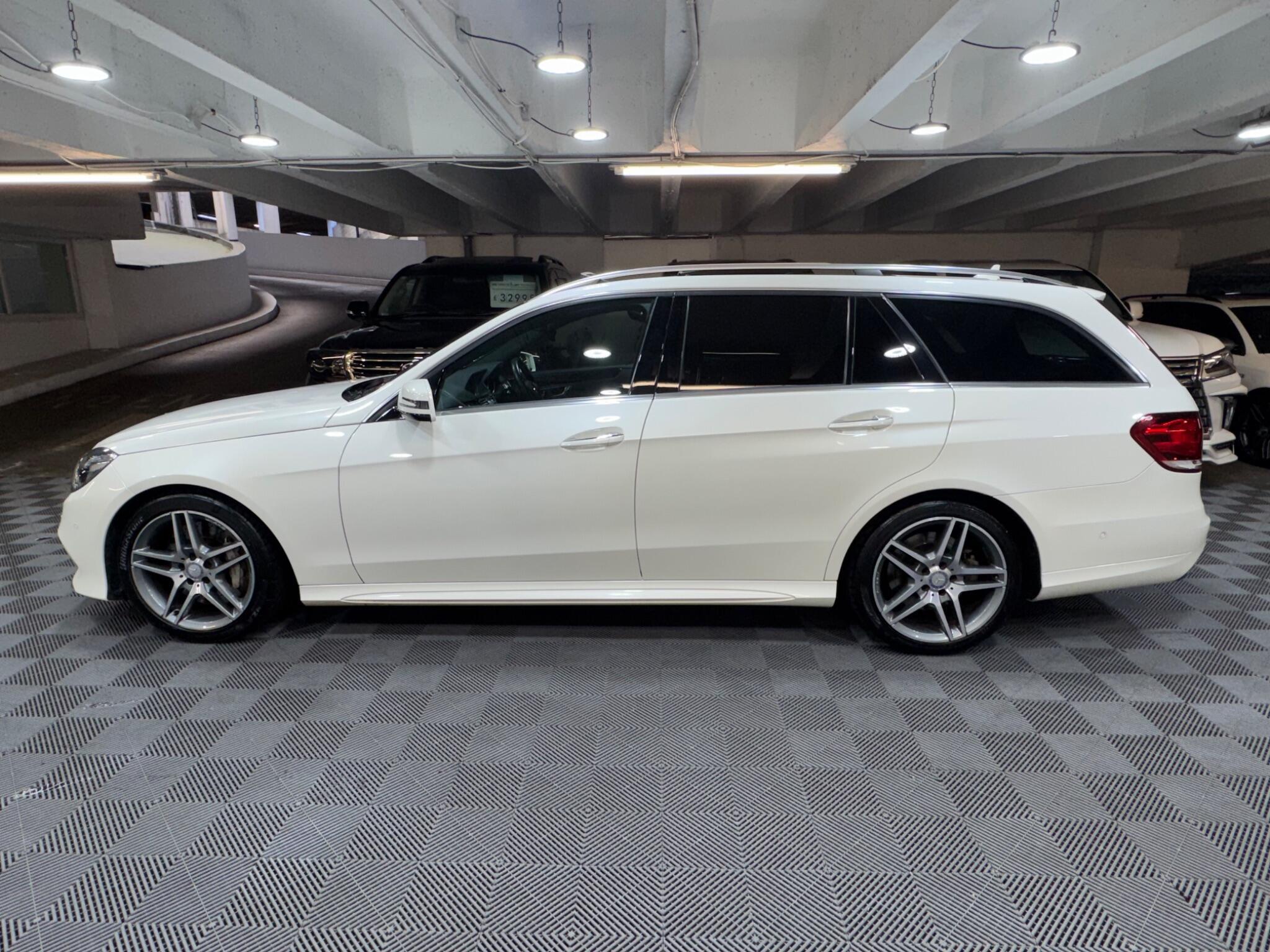 Mercedes E Class - Image 2