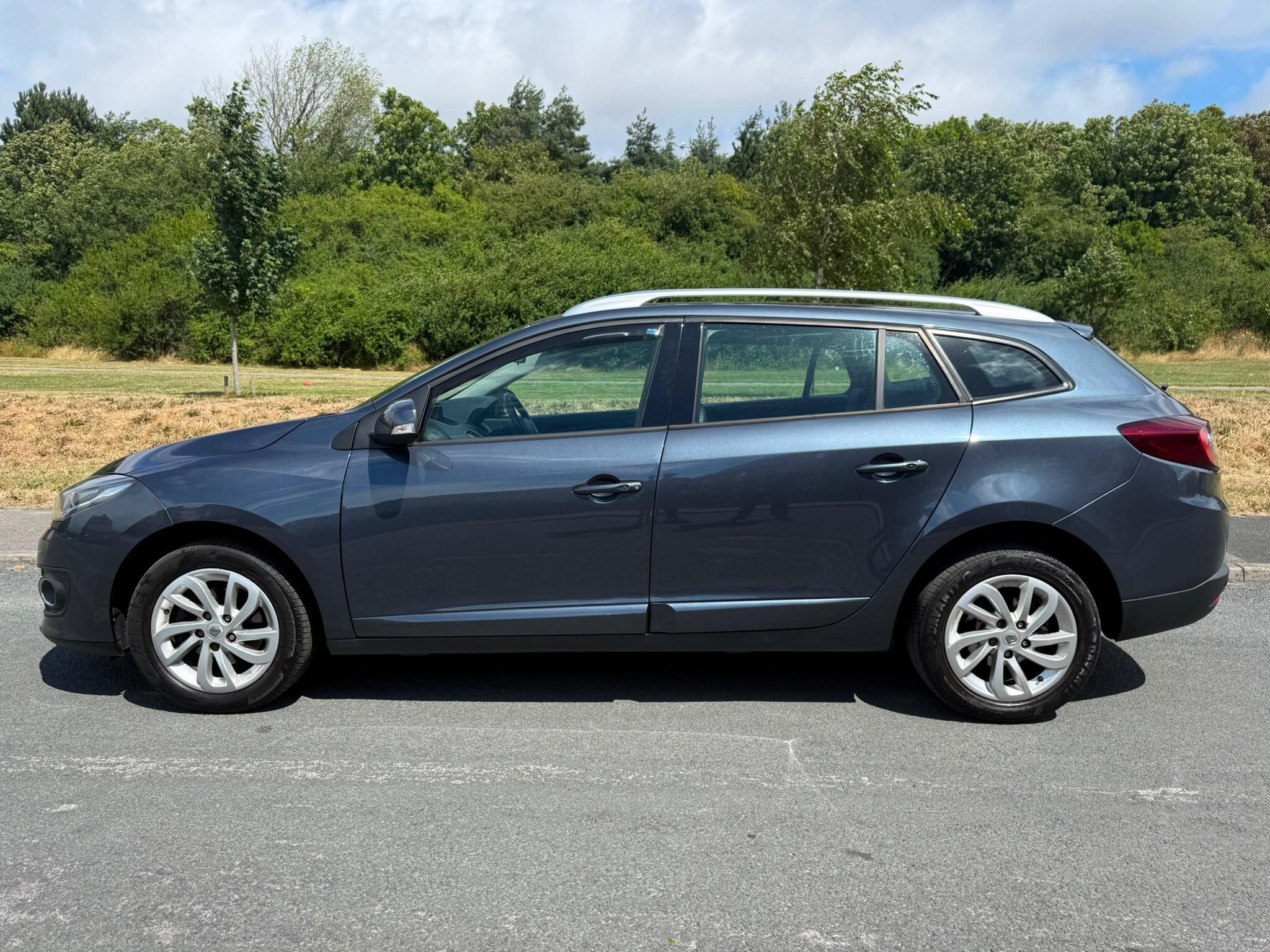 Renault Megane - Image 5