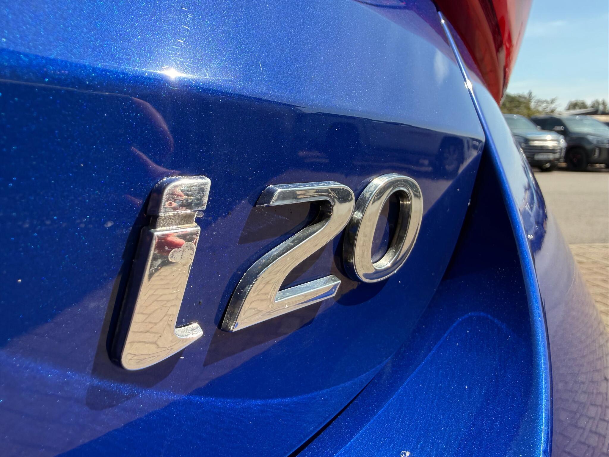 Hyundai i20 - Image 11