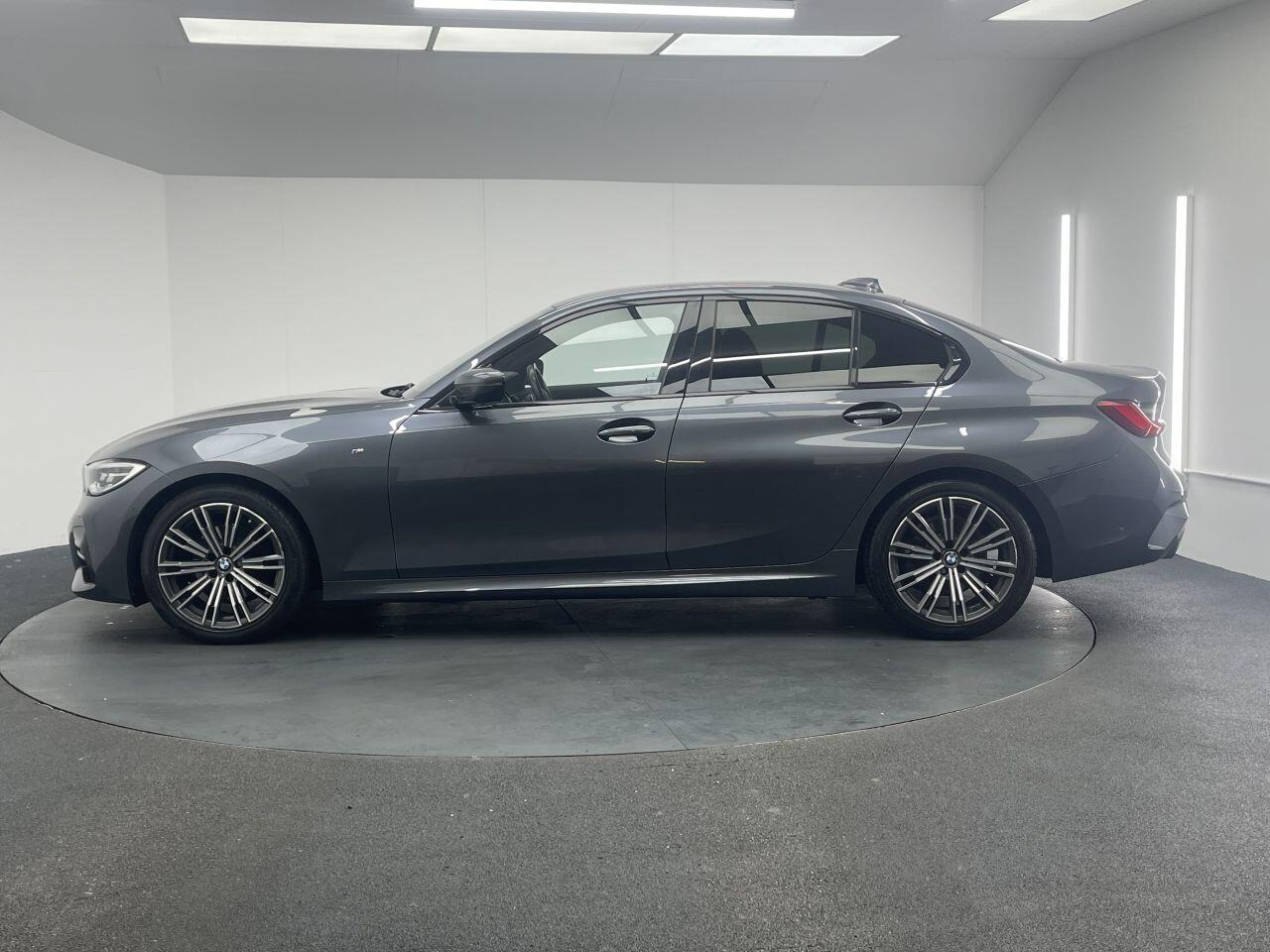 BMW 3 Series - Image 7