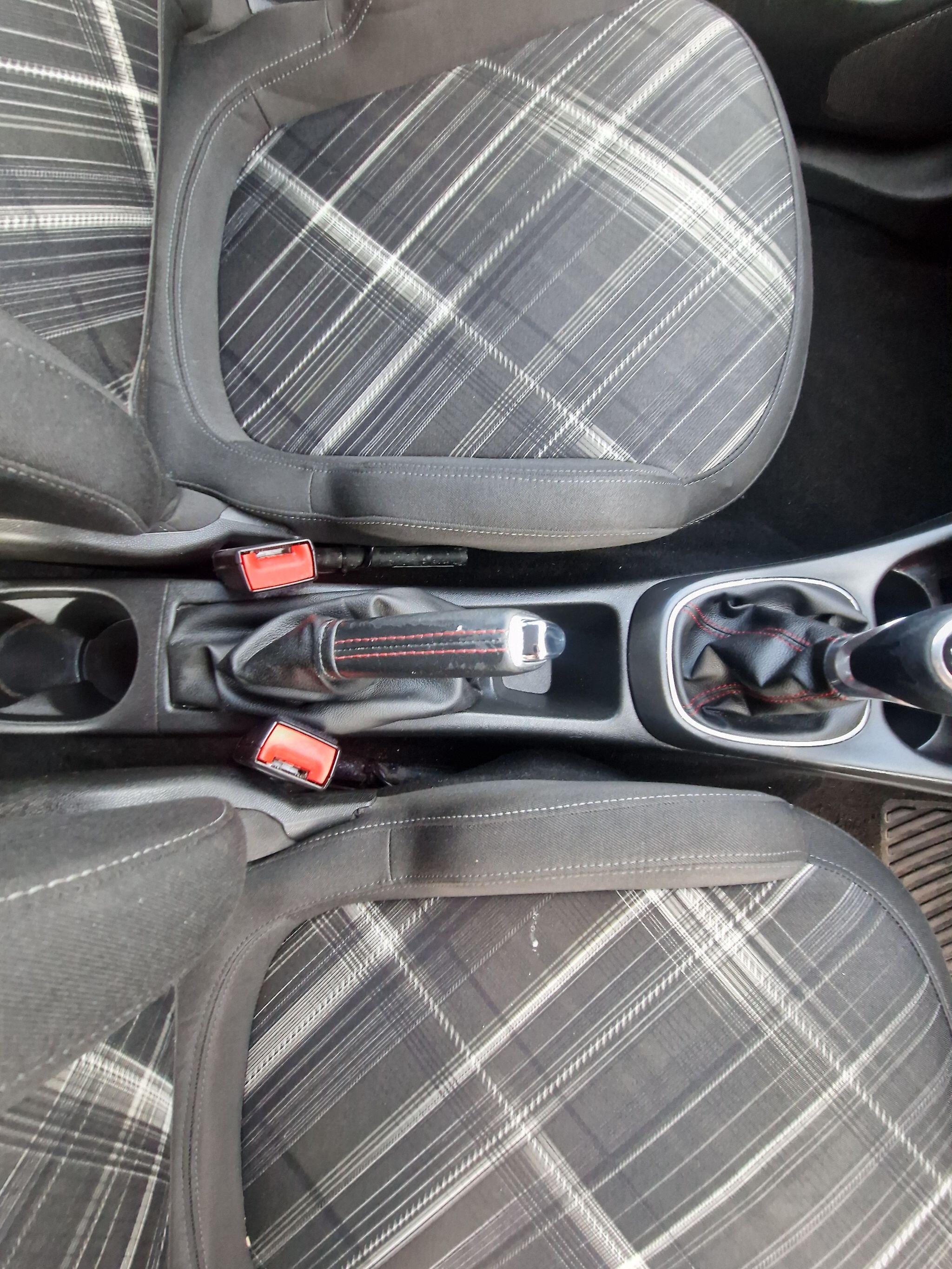 Vauxhall Corsa - Image 30