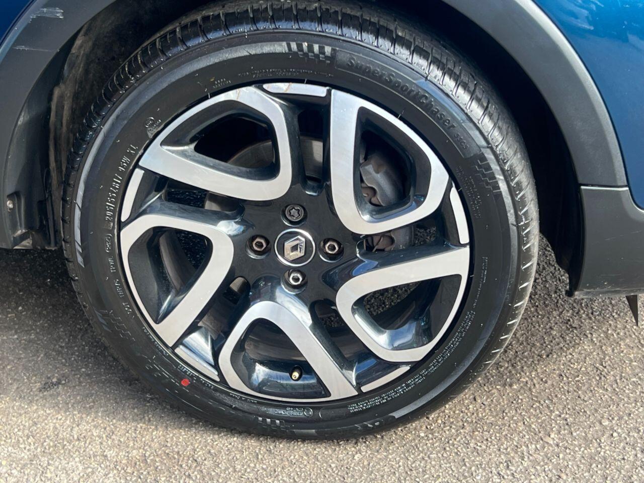 Renault Captur - Image 31