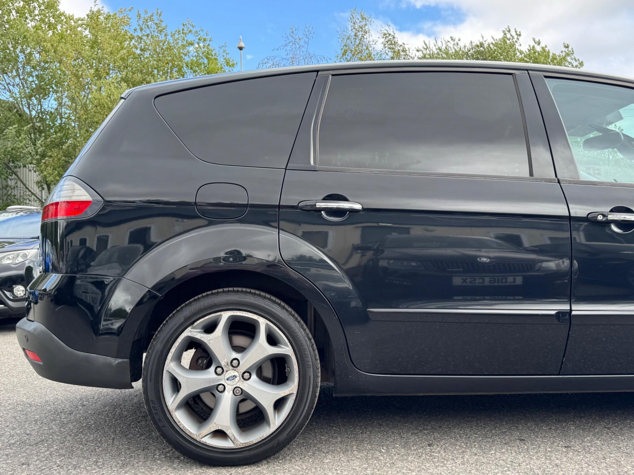 Ford S-MAX - Image 16