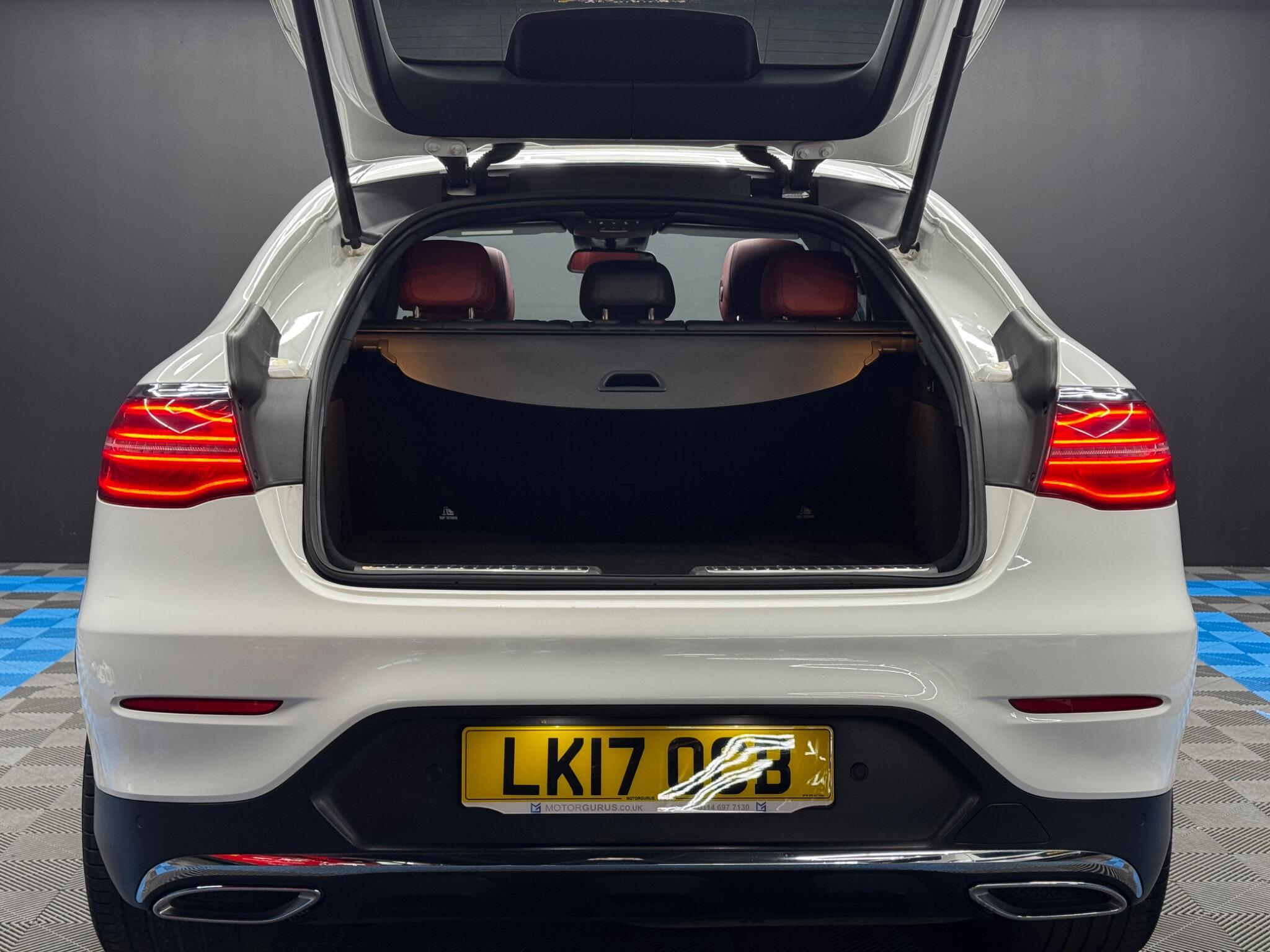 Mercedes GLC - Image 37