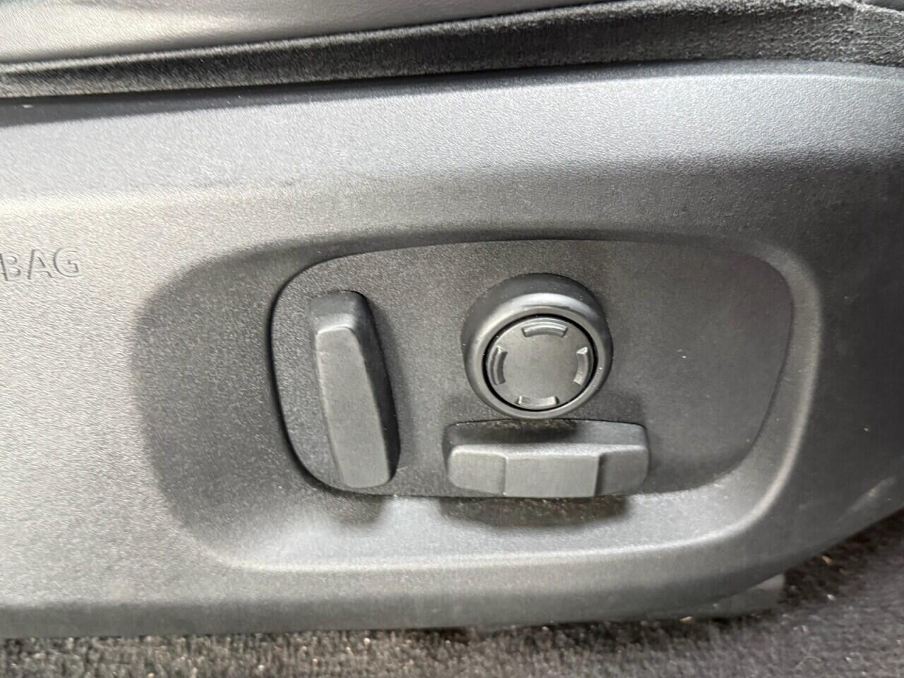 Land Rover Range Rover Evoque - Image 18