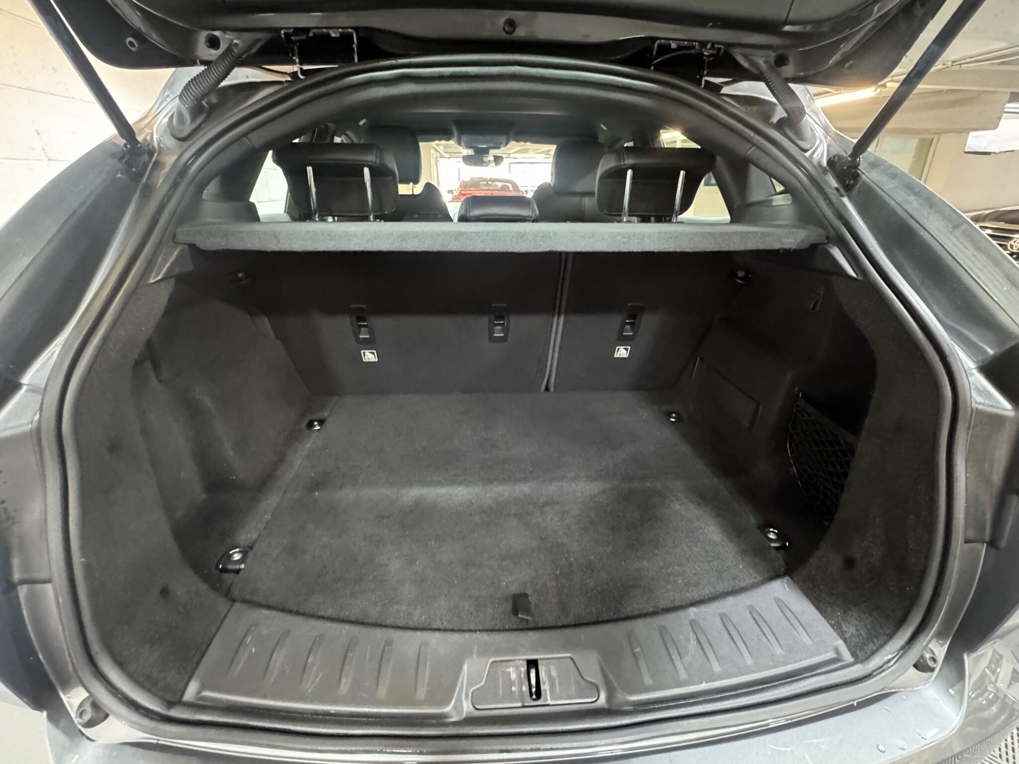 Jaguar E-Pace - Image 12