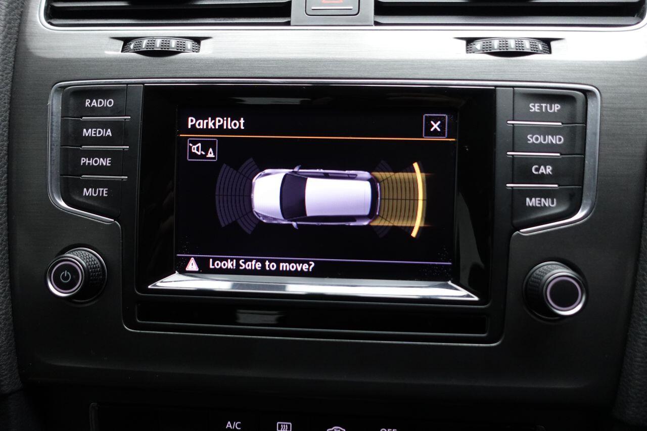 Volkswagen Golf - Image 2