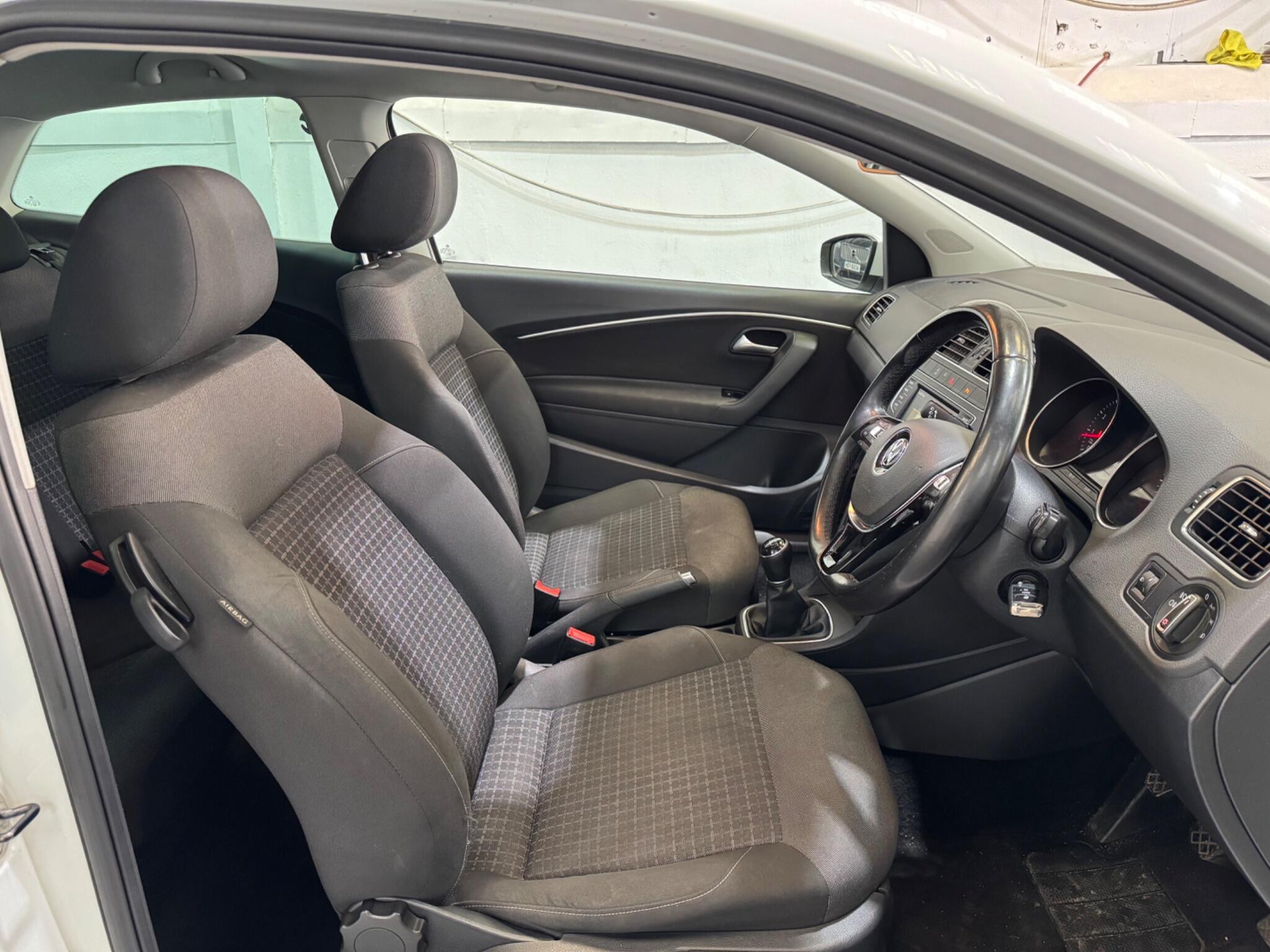 Volkswagen Polo - Image 14