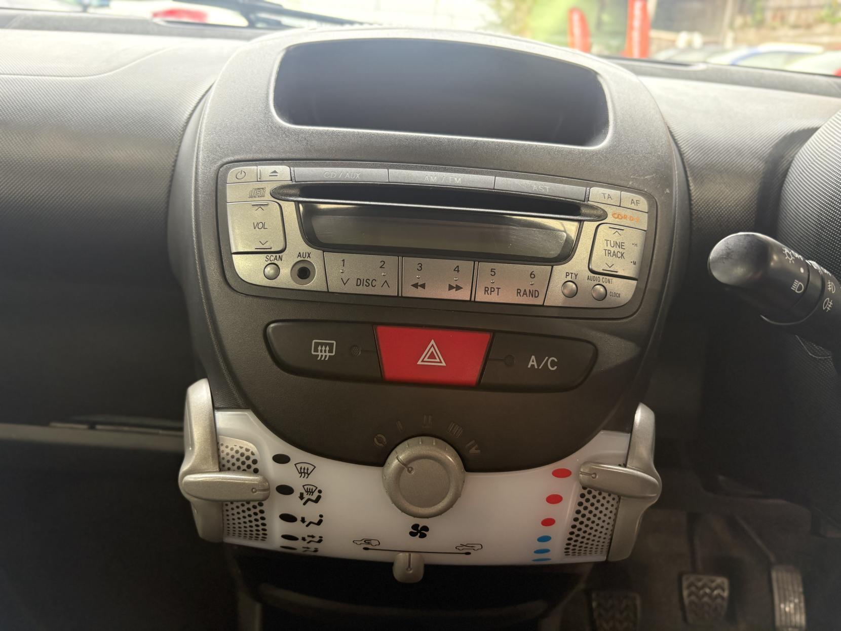 Toyota Aygo - Image 14