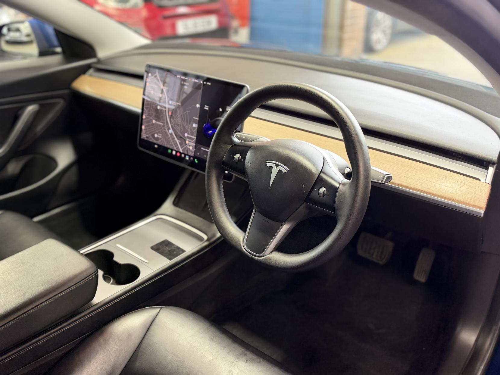 Tesla Model 3 - Image 10