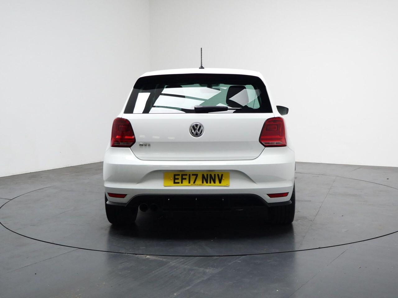 Volkswagen Polo - Image 11