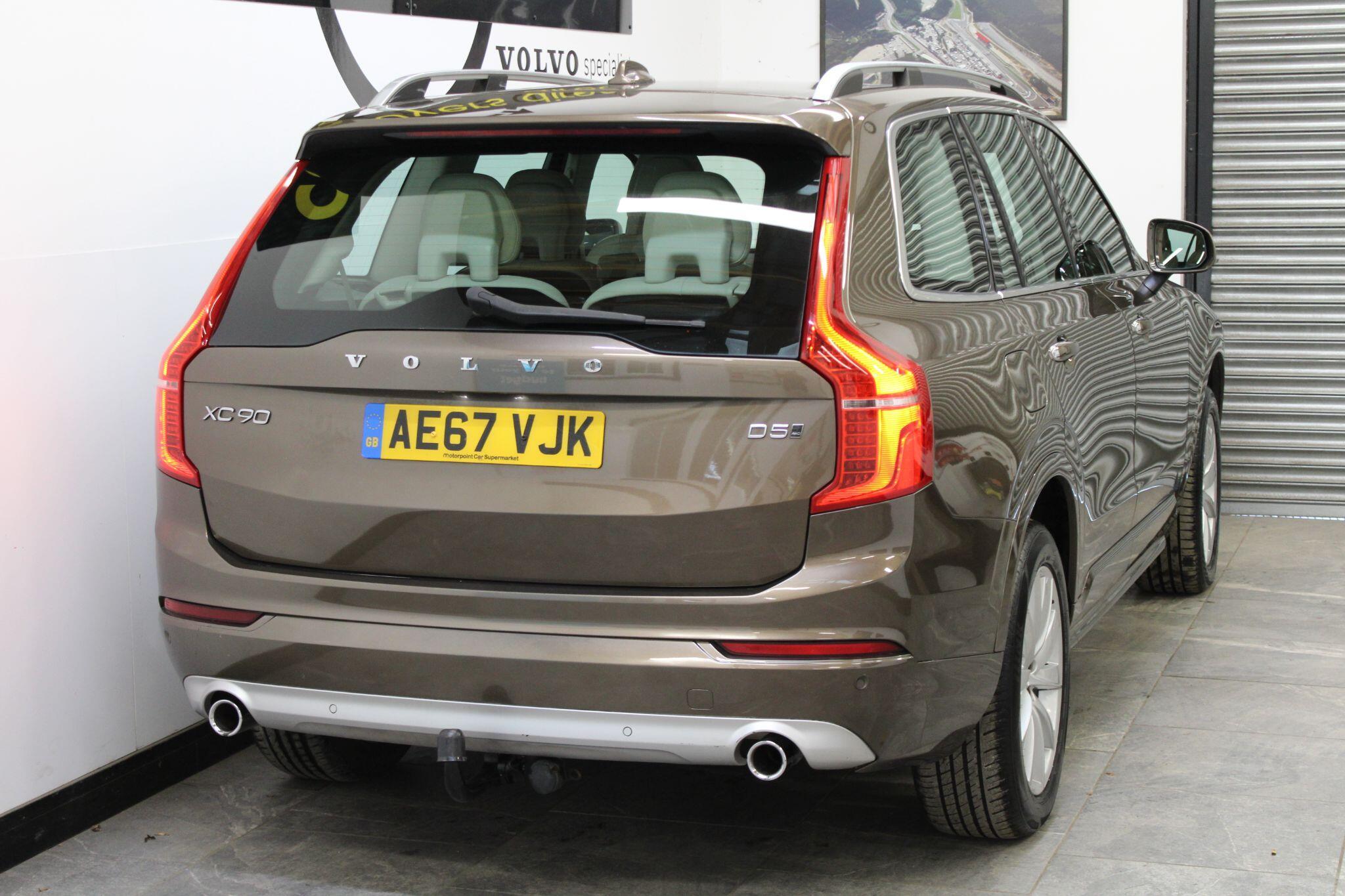 Volvo XC90 - Image 13