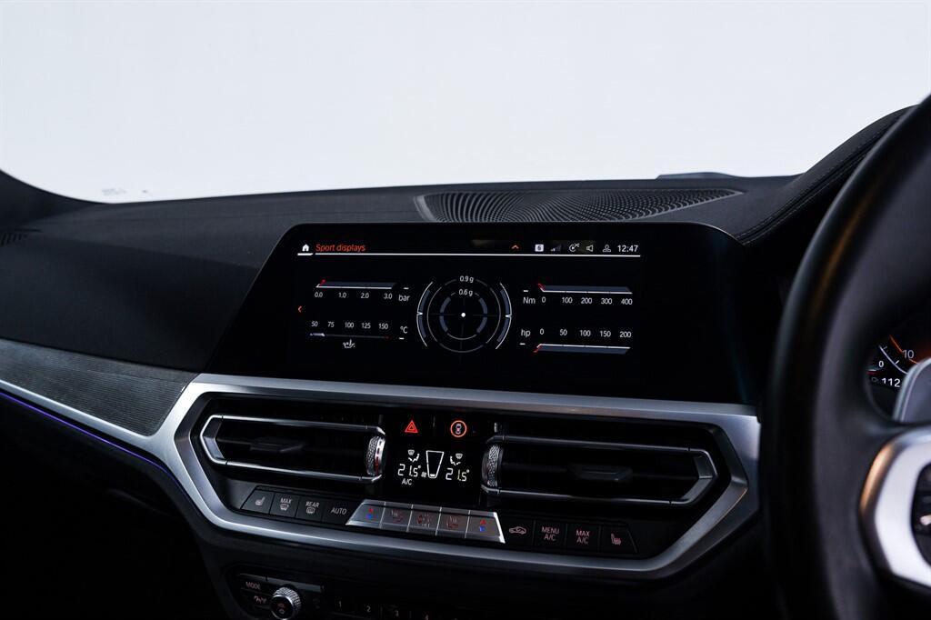 BMW 4 Series - Image 24