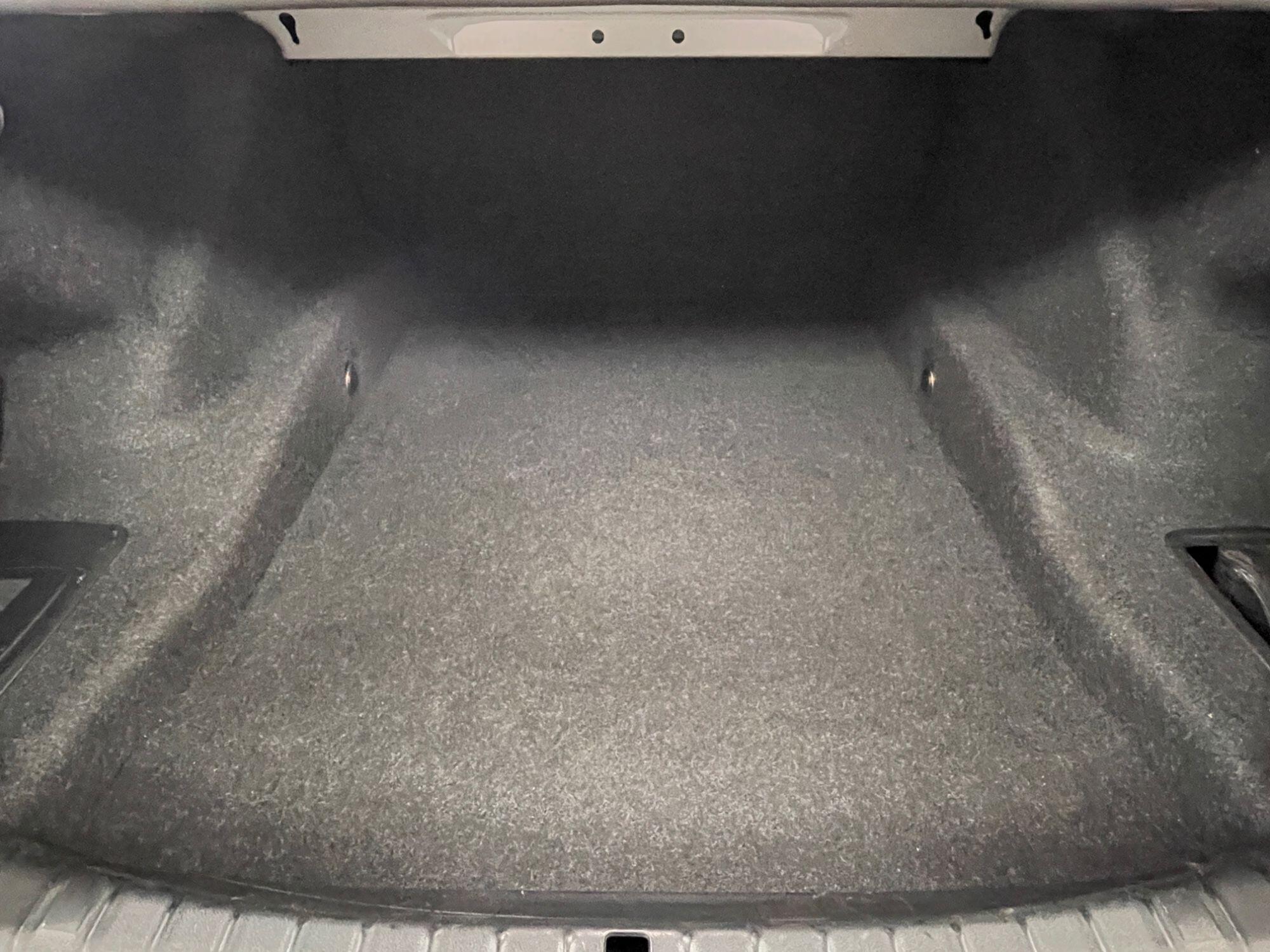 BMW 5 Series - Image 18