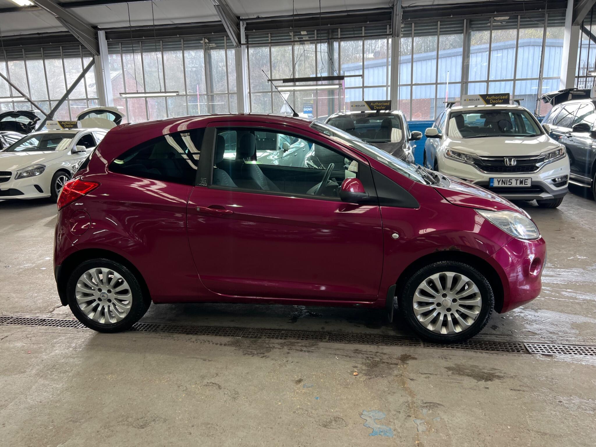 Ford KA - Image 12