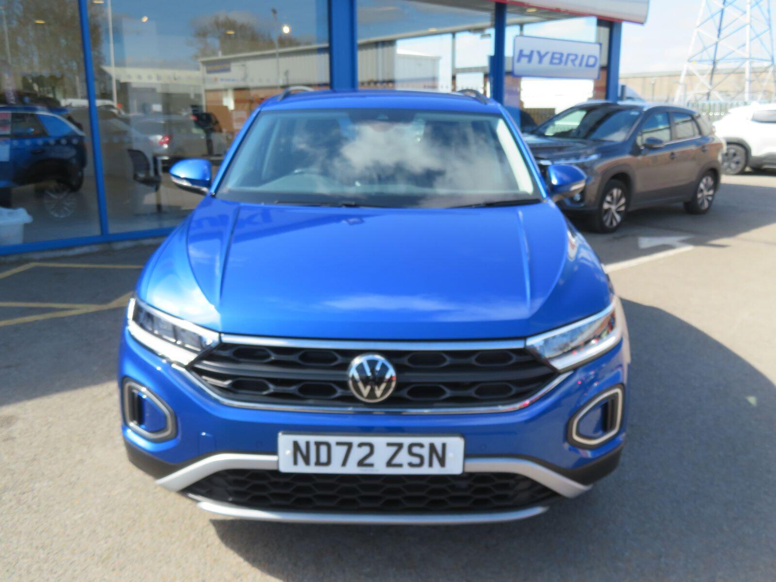 Volkswagen T-Roc - Image 3