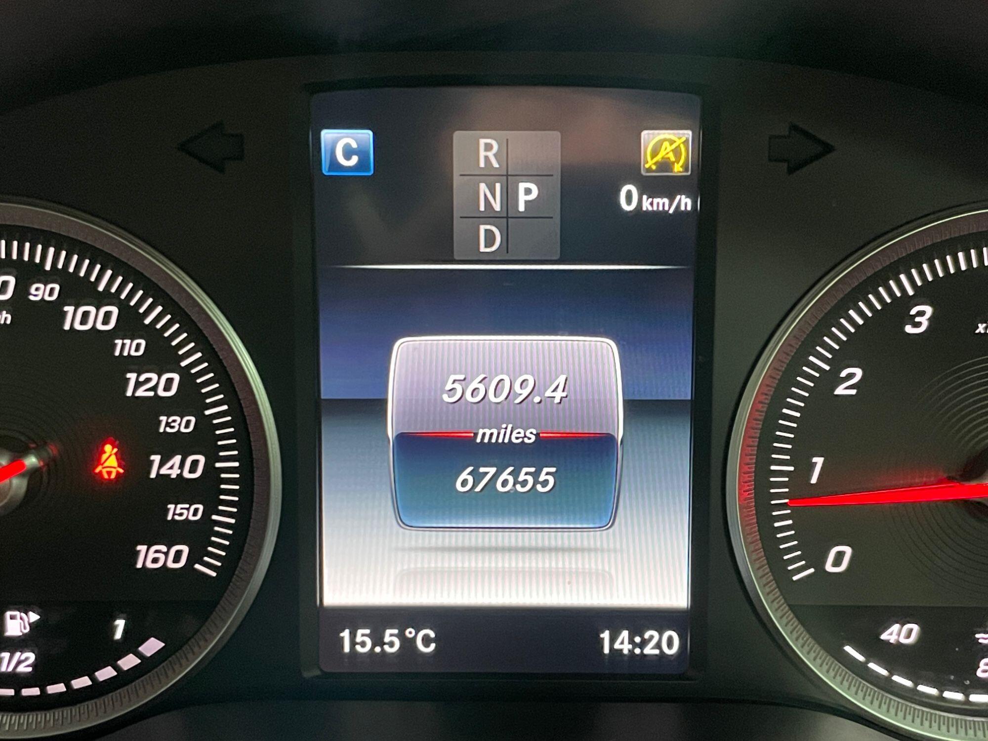 Mercedes GLC - Image 40