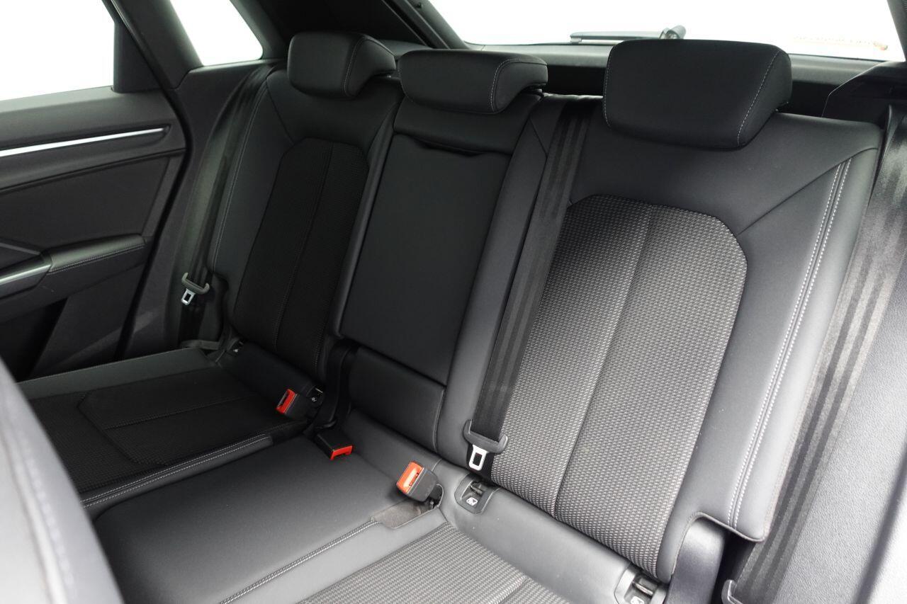 Audi Q3 - Image 21