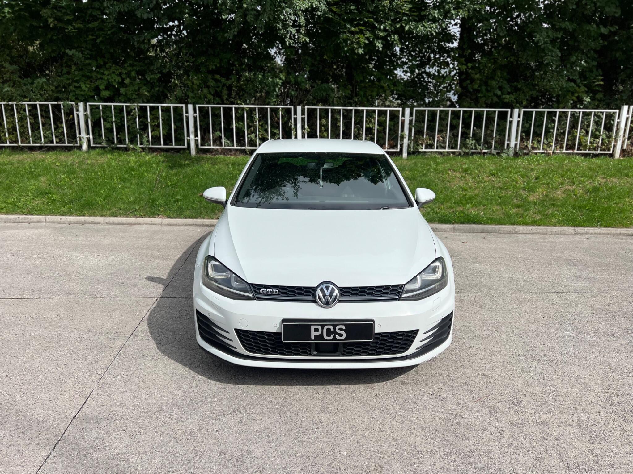 Volkswagen Golf - Image 6