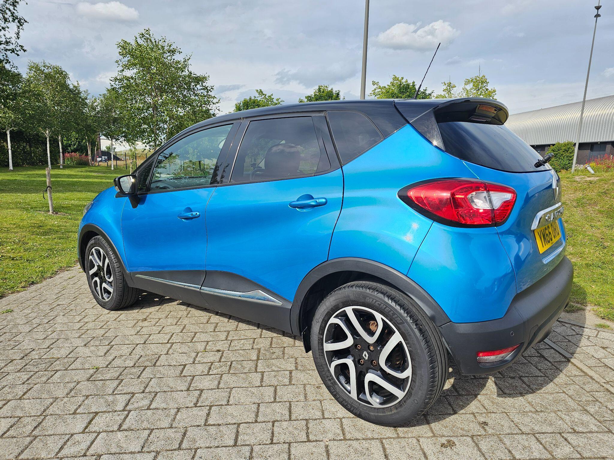 Renault Captur - Image 17