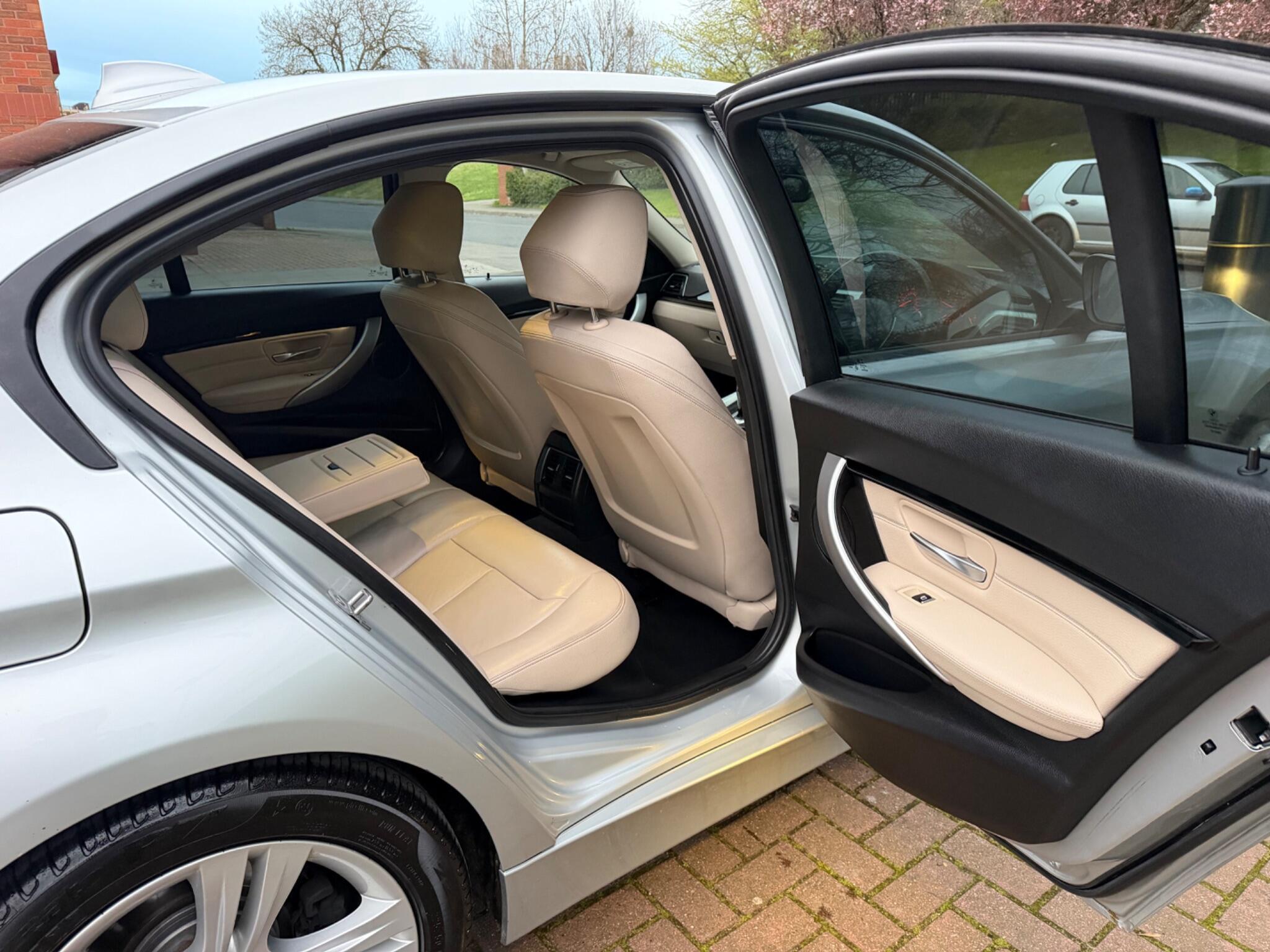 BMW 3 Series - Image 50