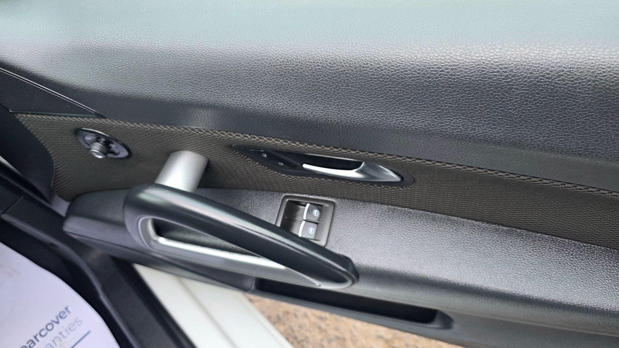 Volkswagen Scirocco - Image 21