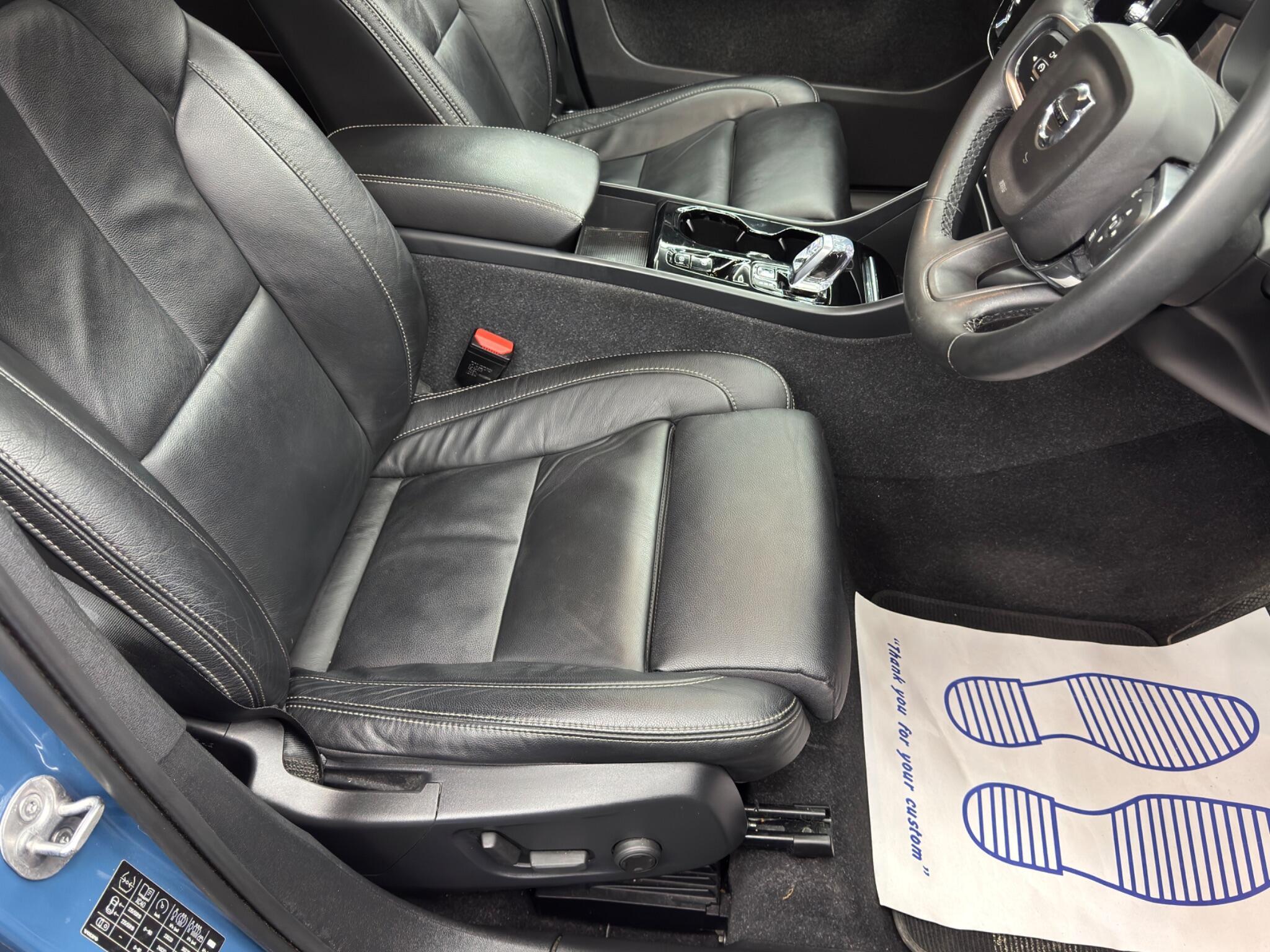 Volvo XC40 - Image 13