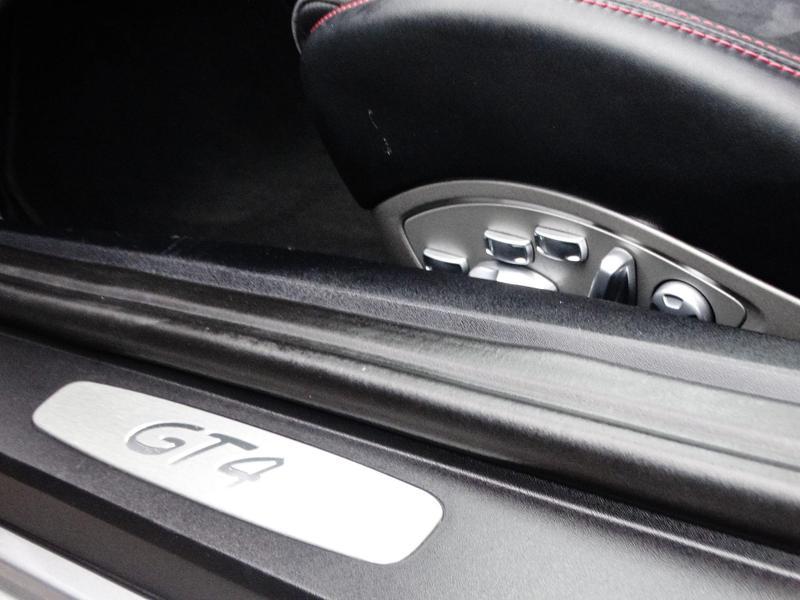 Porsche Cayman - Image 15