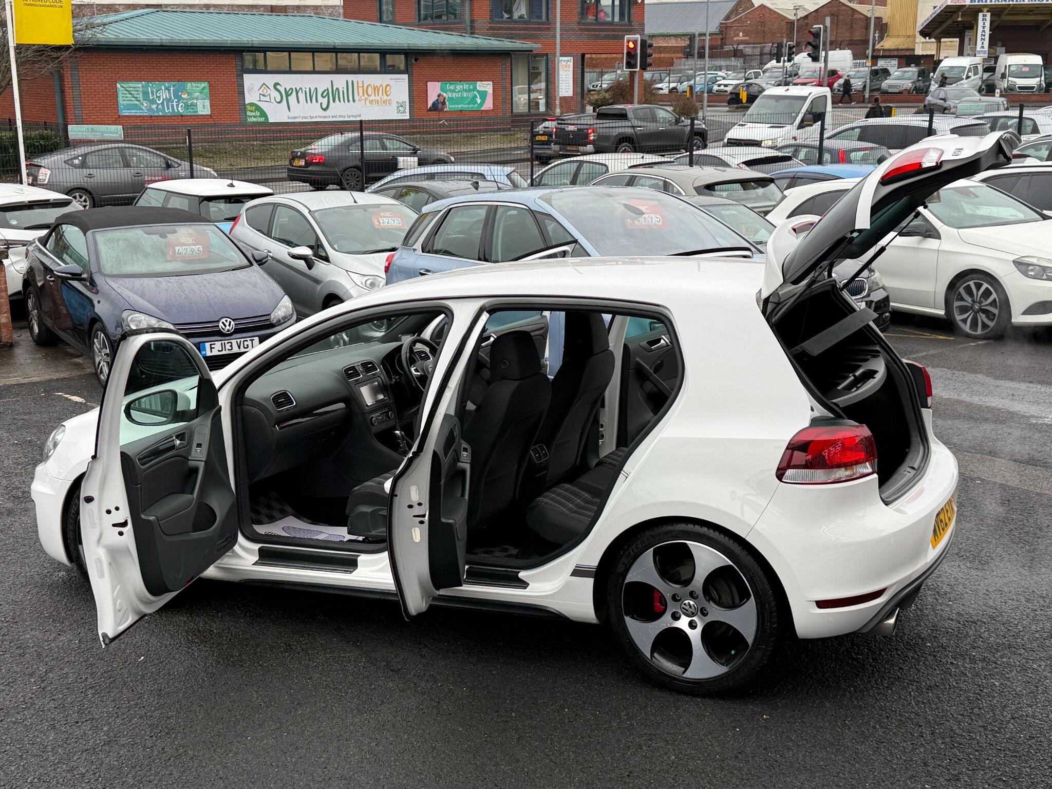 Volkswagen Golf - Image 4