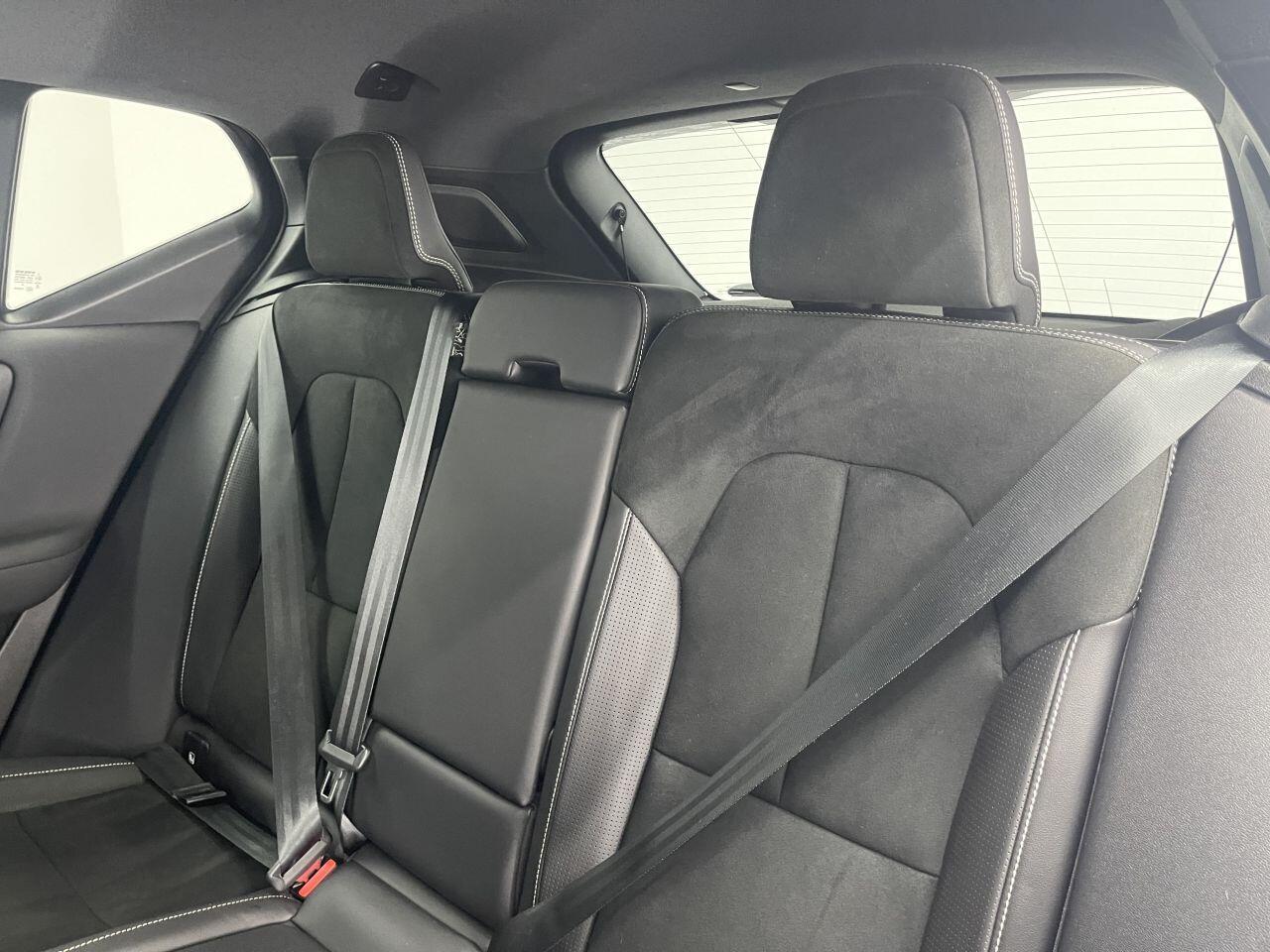 Volvo XC40 - Image 32