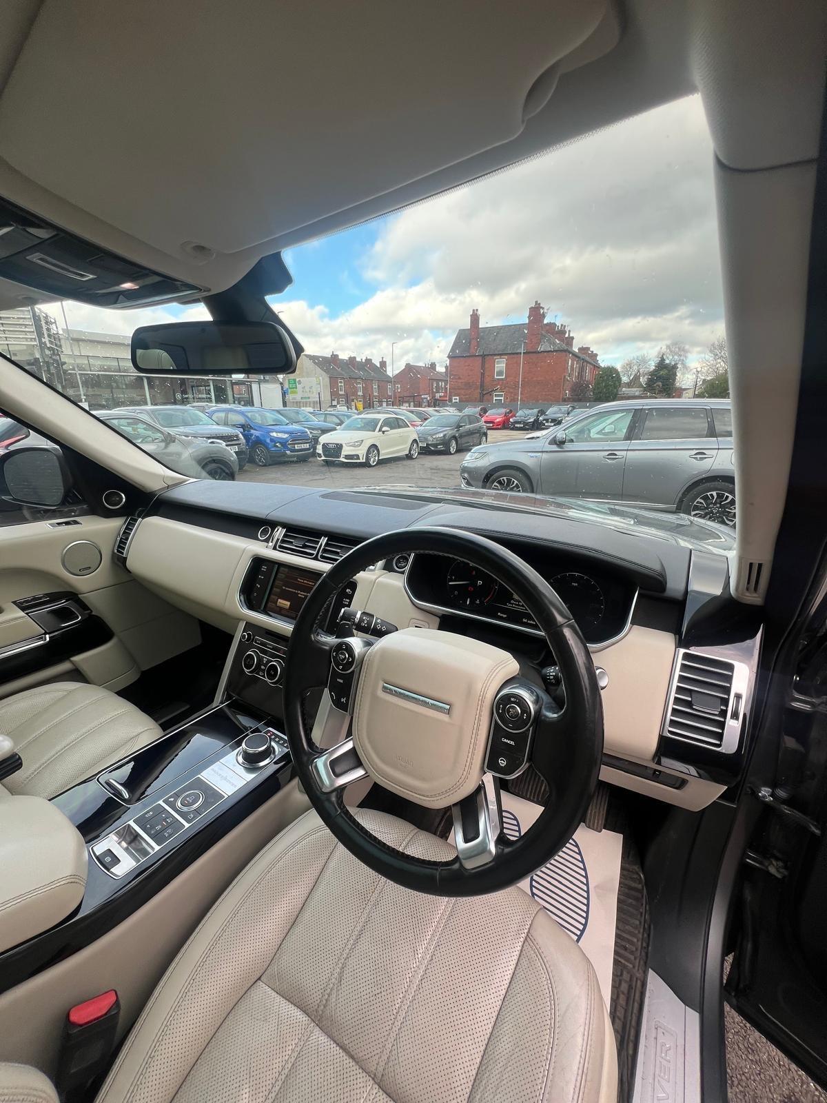 Land Rover Range Rover - Image 31