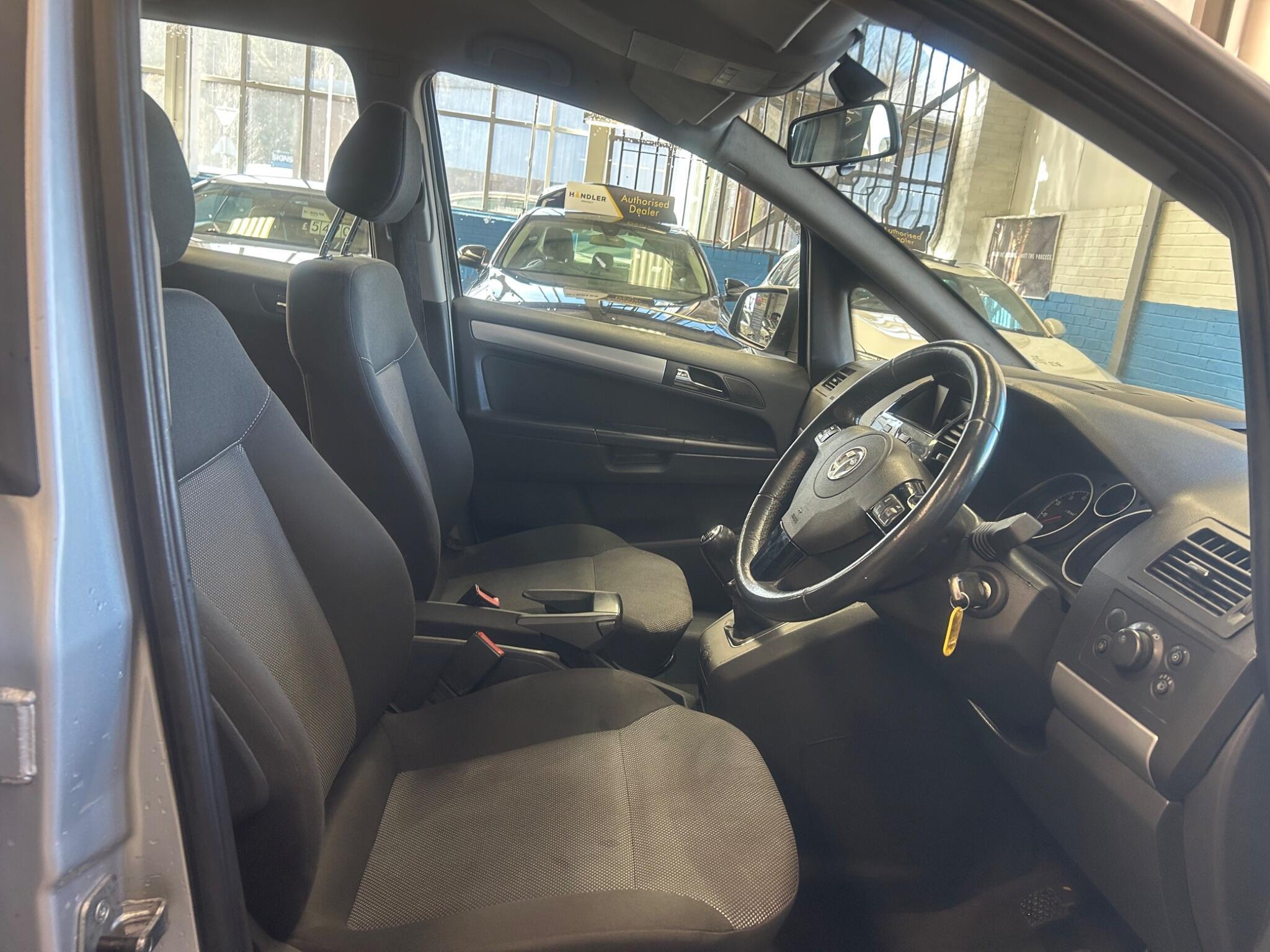 Vauxhall Zafira - Image 11