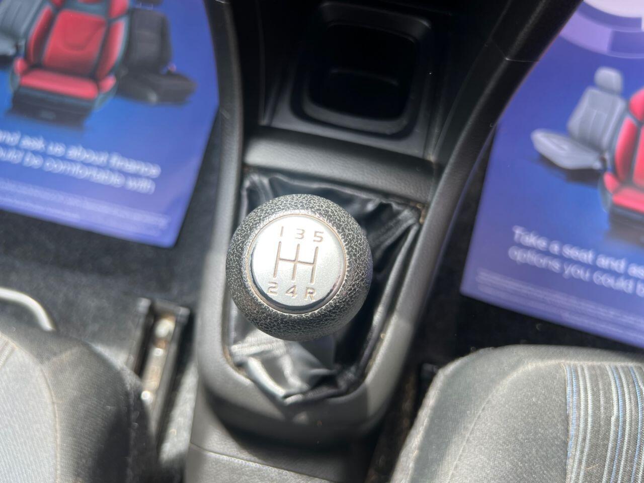 Suzuki Swift - Image 19