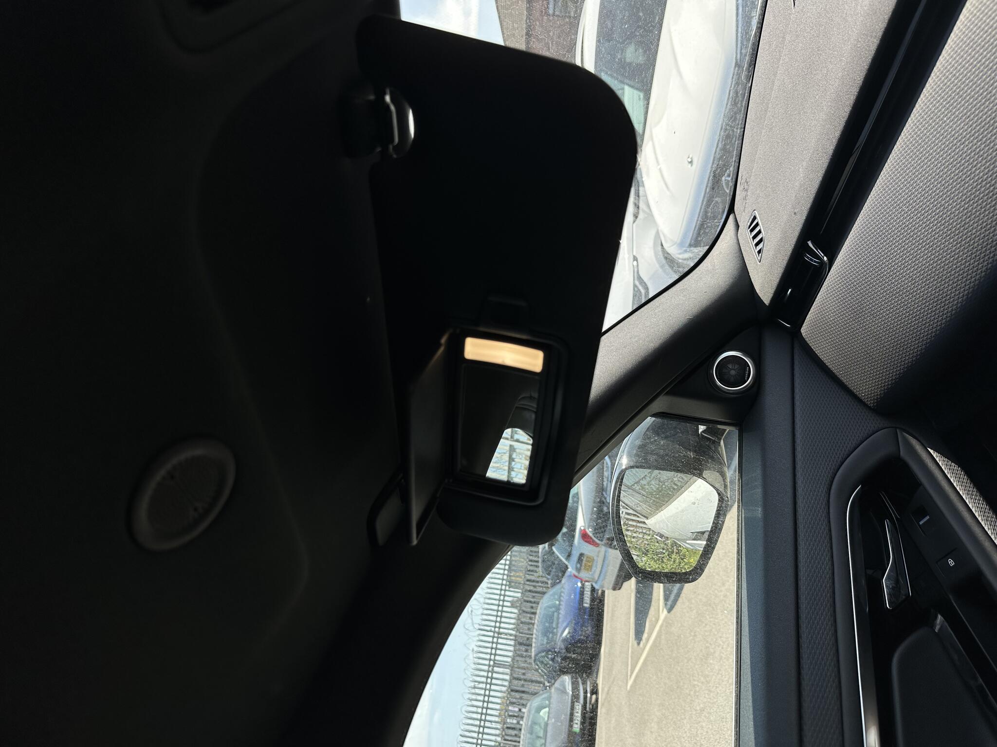 Land Rover Range Rover Evoque - Image 9