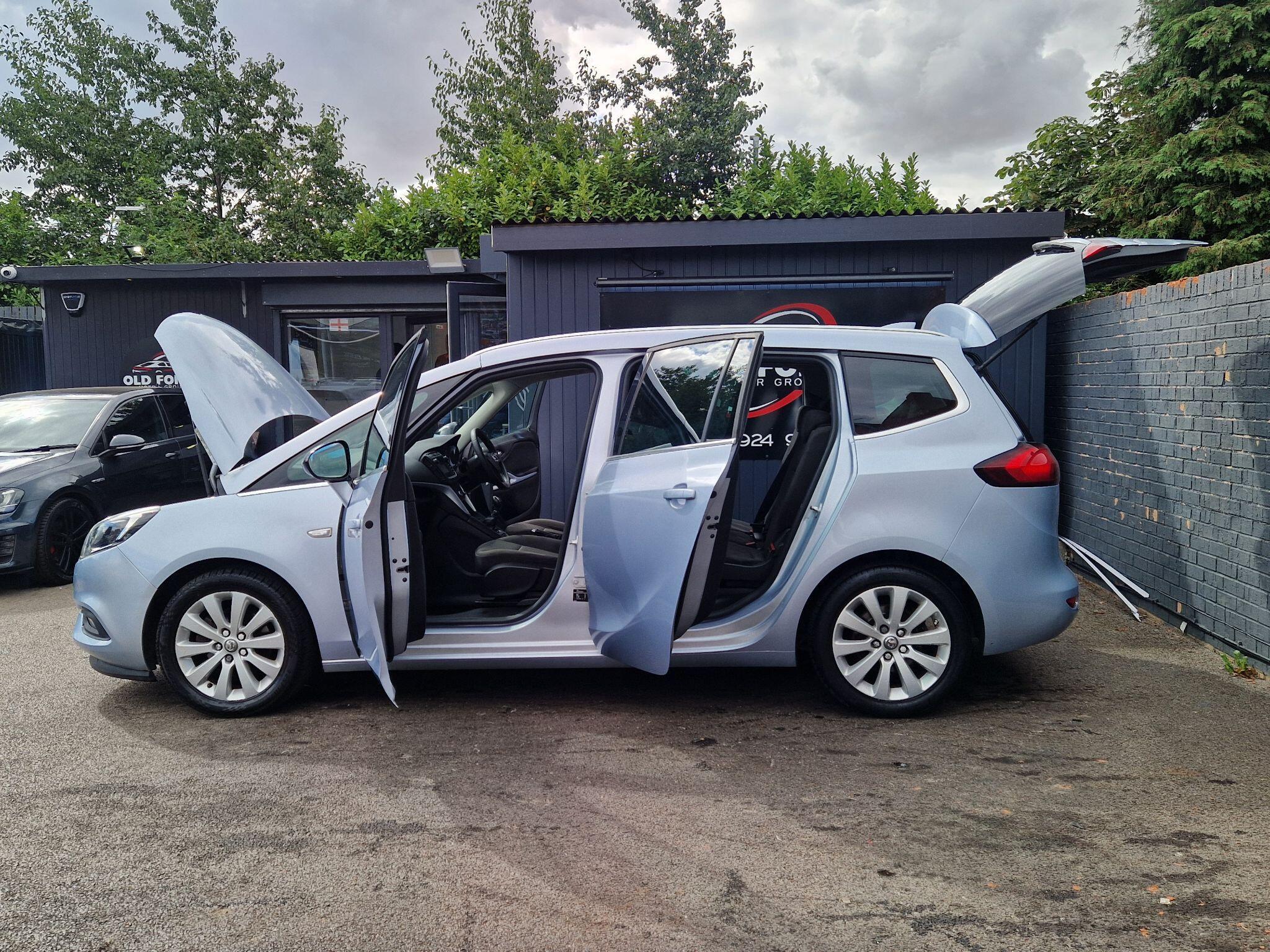 Vauxhall Zafira Tourer - Image 15